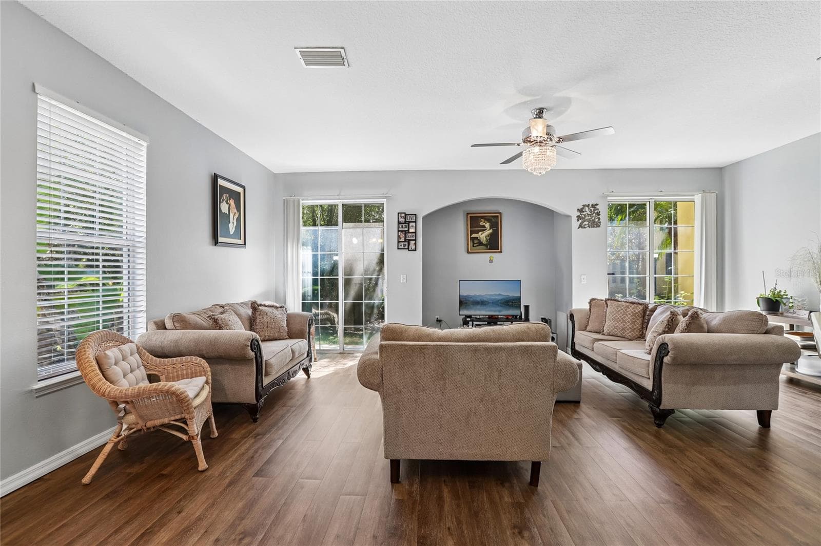 Townhouse at 6736 BREEZY PALM DR, RIVERVIEW, photo 6 of 34