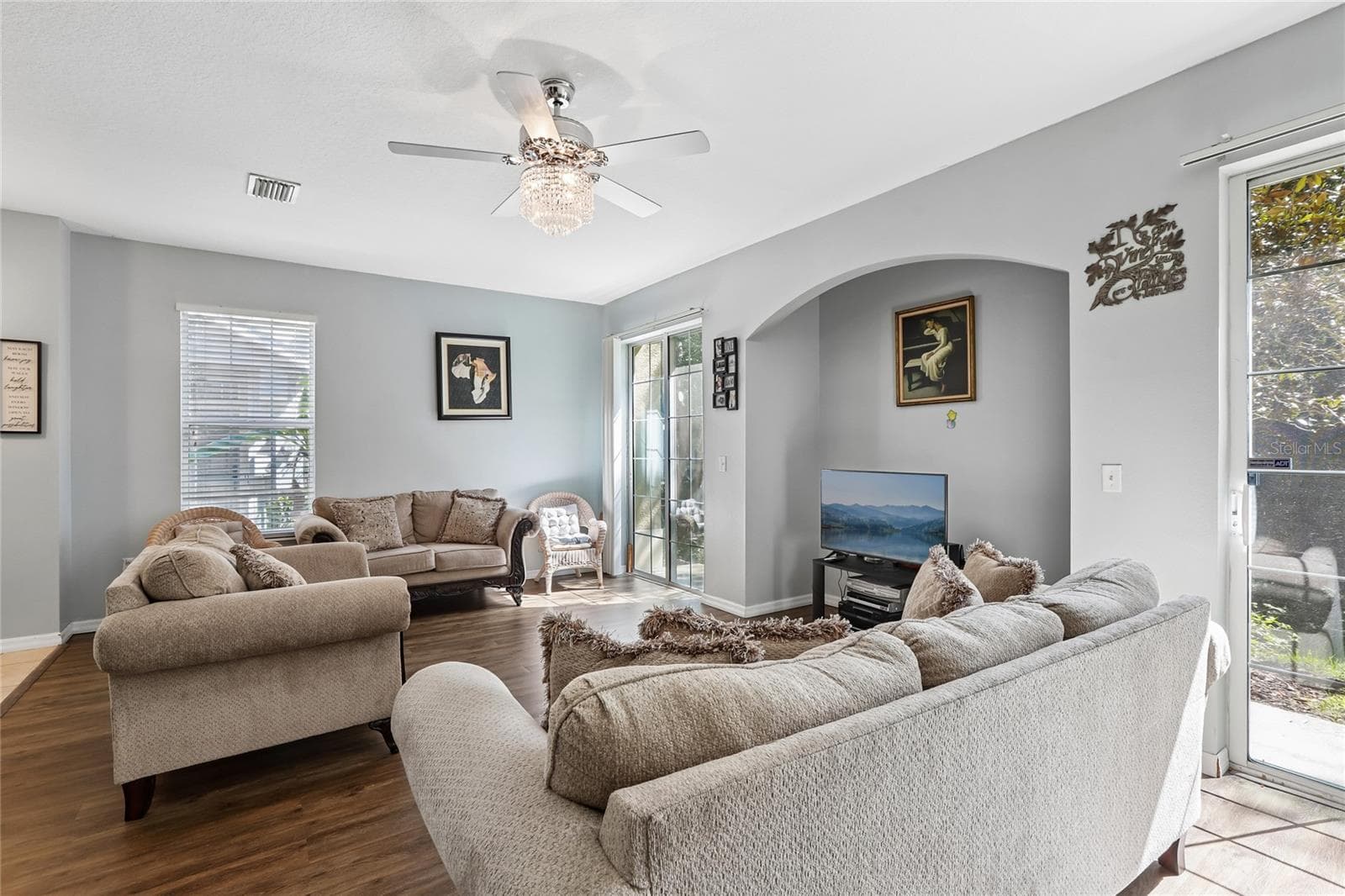 Townhouse at 6736 BREEZY PALM DR, RIVERVIEW, photo 8 of 34