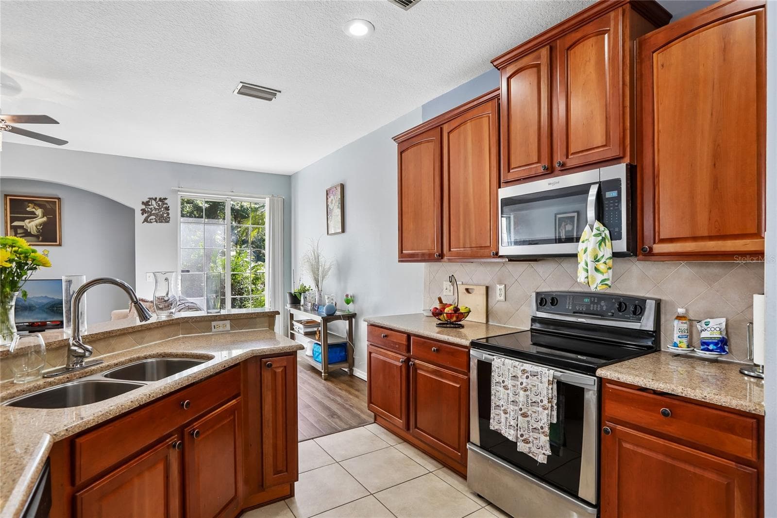 Townhouse at 6736 BREEZY PALM DR, RIVERVIEW, photo 14 of 34