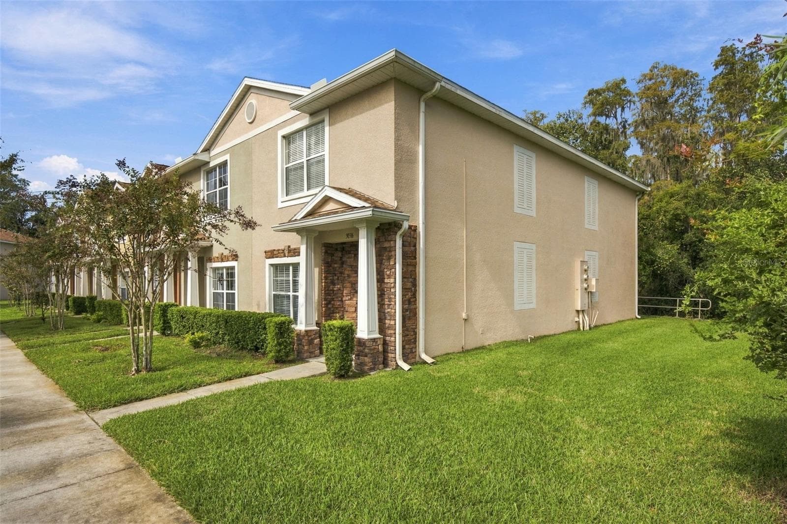 Townhouse at 30316 ELDERWOOD DR, WESLEY CHAPEL, photo 2 of 35