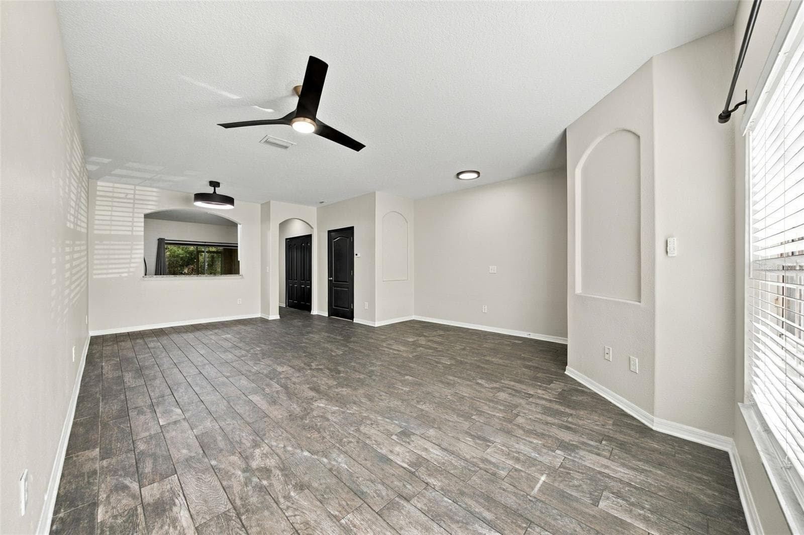 Townhouse at 30316 ELDERWOOD DR, WESLEY CHAPEL, photo 7 of 35