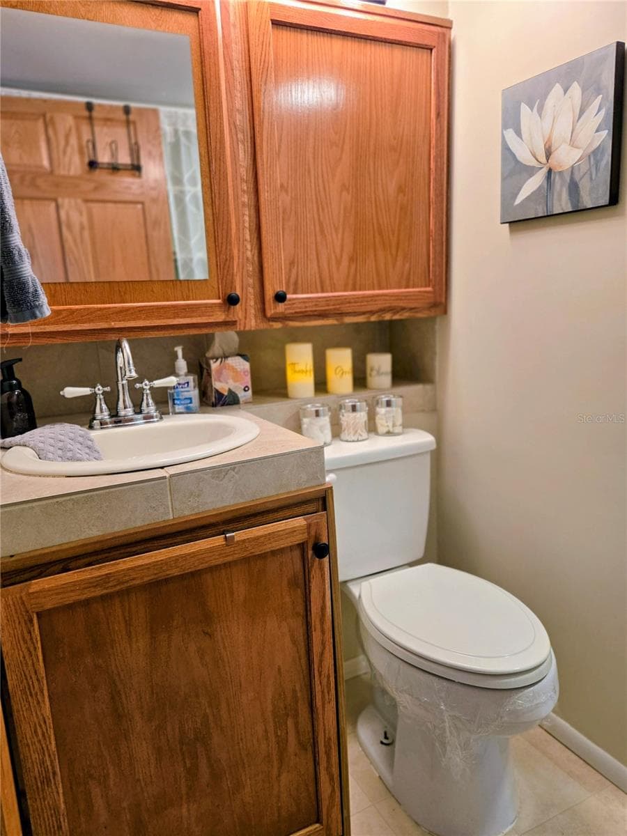 Manufactured Home at 39326 HOMECREST DR, ZEPHYRHILLS, photo 17 of 33