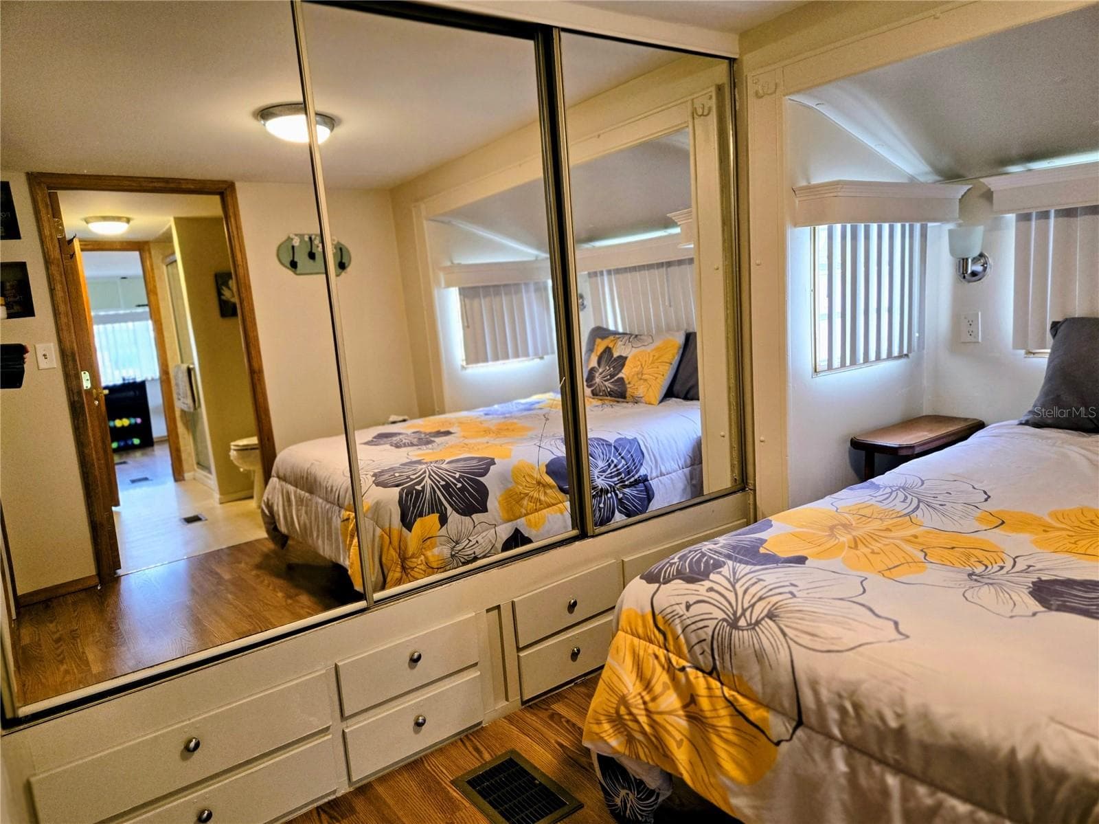 Manufactured Home at 39326 HOMECREST DR, ZEPHYRHILLS, photo 20 of 33