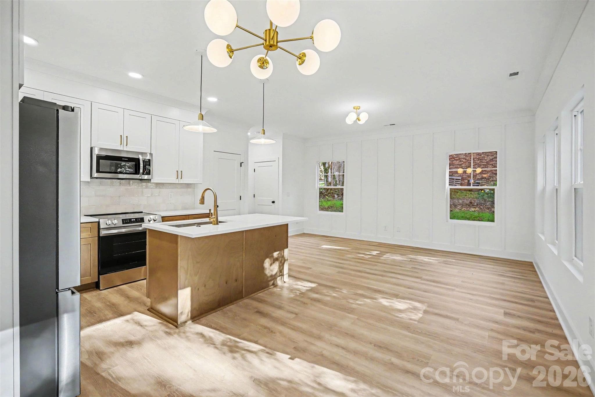 Single Family Residence at 514 Brookgreen Drive, Dallas, photo 5 of 29