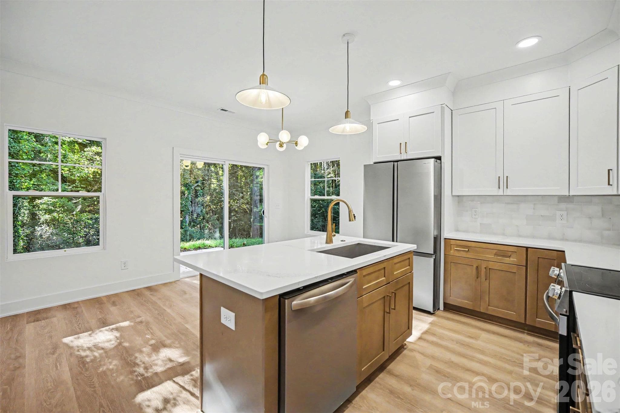 Single Family Residence at 514 Brookgreen Drive, Dallas, photo 12 of 29