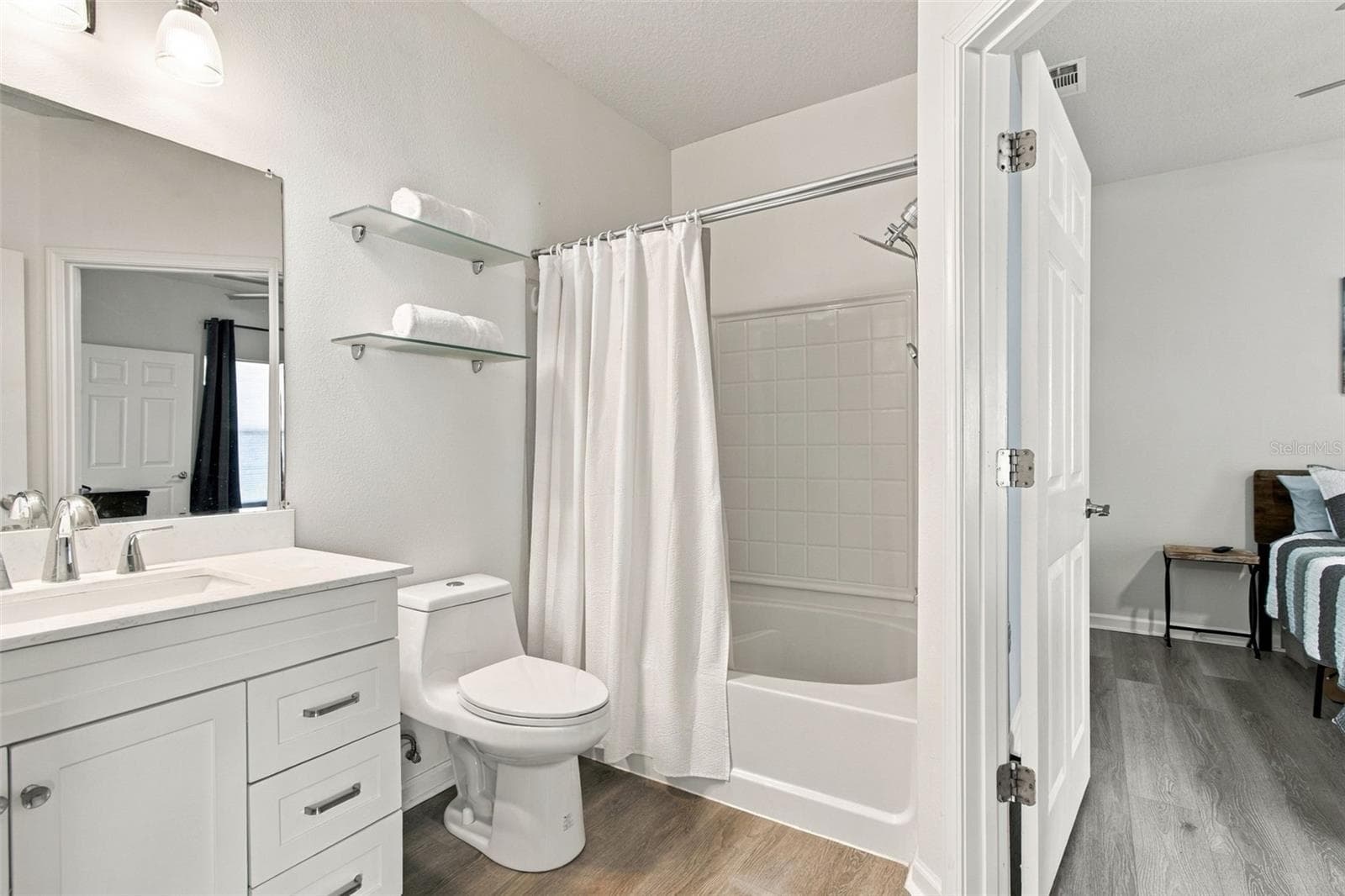 Condominium at 10764 70TH AVE #6107, SEMINOLE, photo 13 of 33