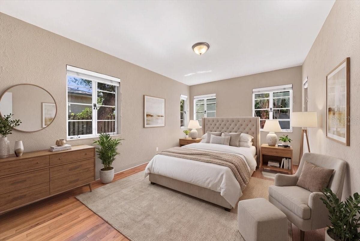 Virtually Staged - 240 23RD AVE S, ST PETERSBURG