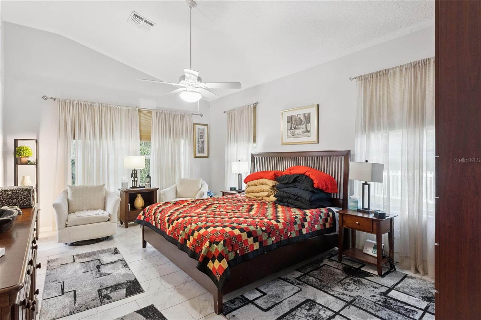 Single Family Residence at 2819 SUMMER SWAN DR, ORLANDO, photo 11 of 32