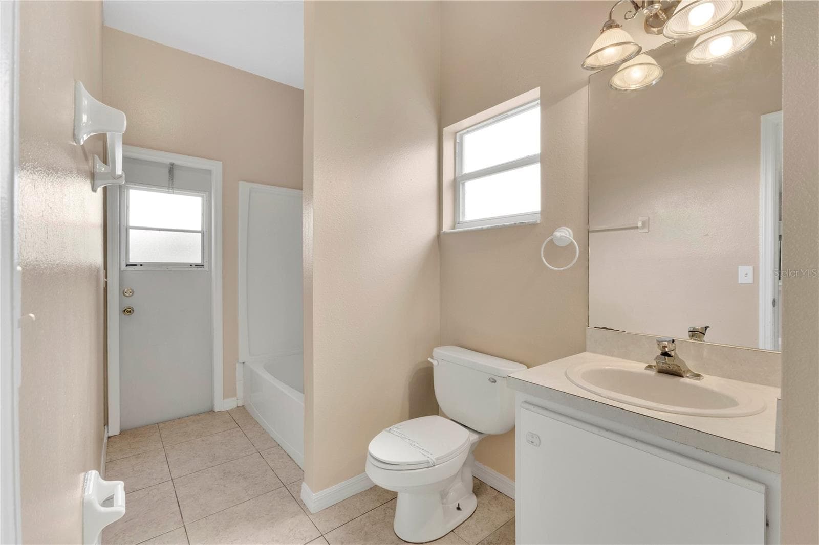 Single Family Residence at 101 BLACKPOOL WAY, KISSIMMEE, photo 16 of 26