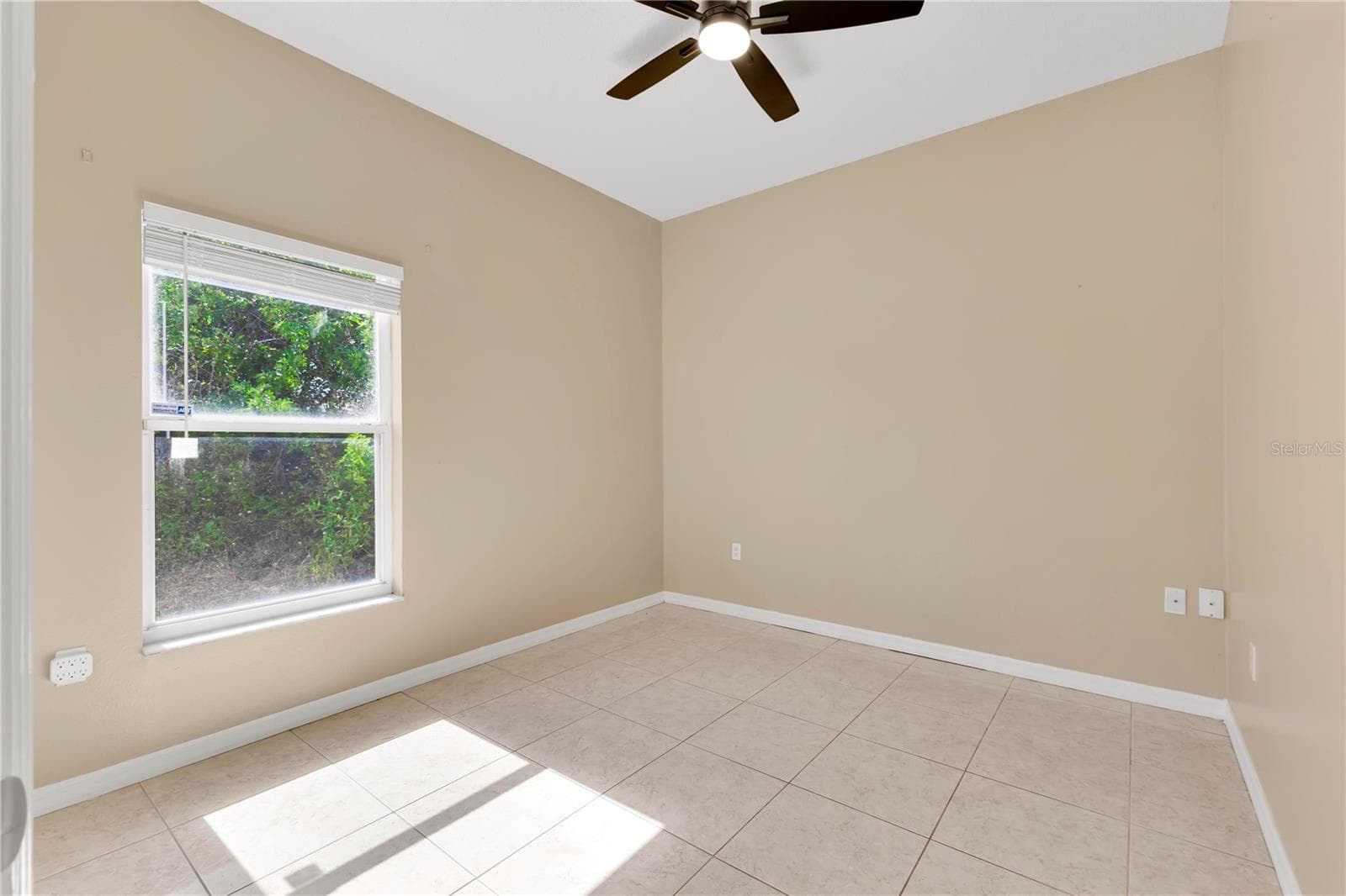 Single Family Residence at 101 BLACKPOOL WAY, KISSIMMEE, photo 17 of 26