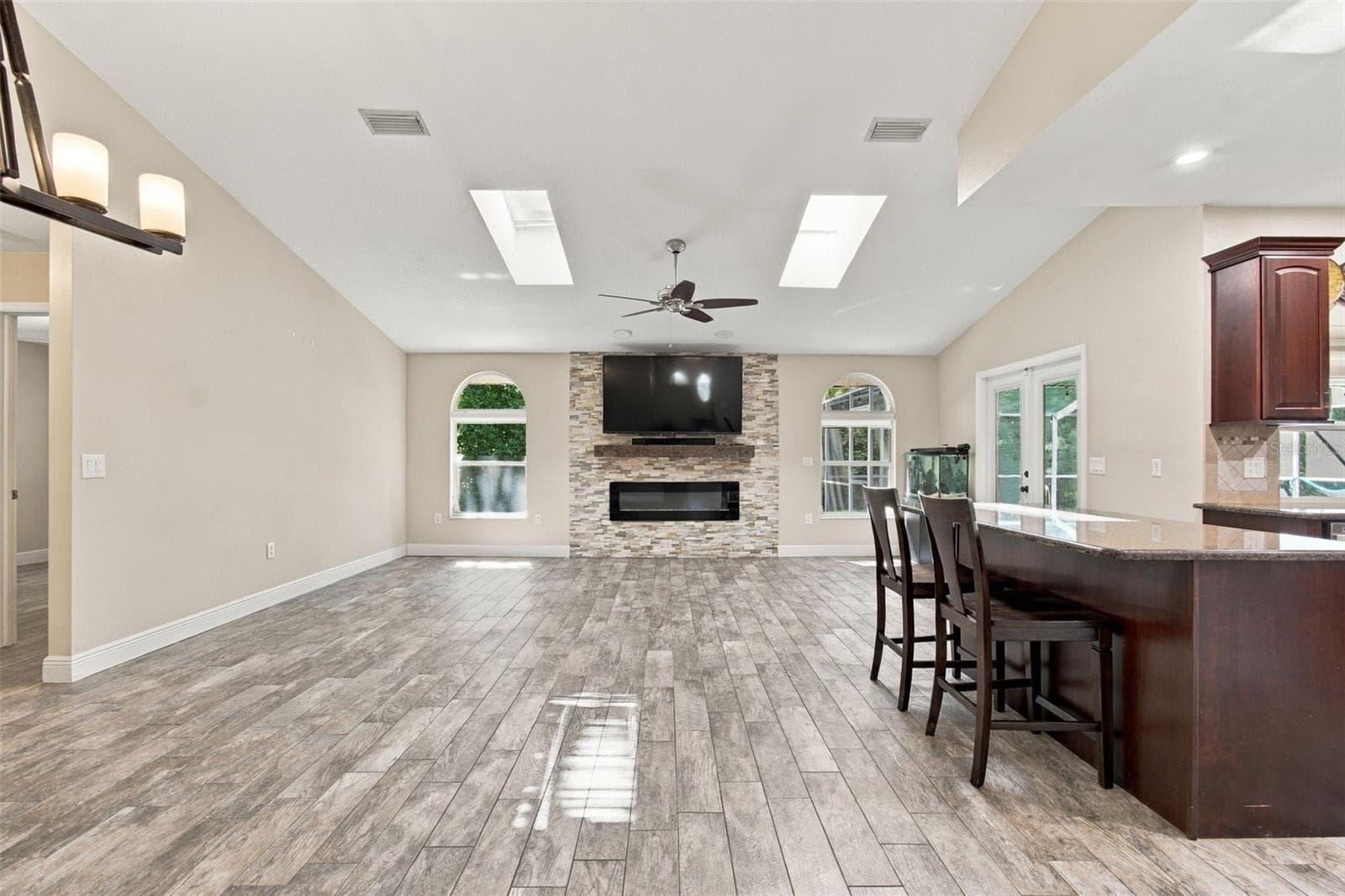 Single Family Residence at 7700 CYPRESS TRACE CT, NEW PORT RICHEY, photo 4 of 76