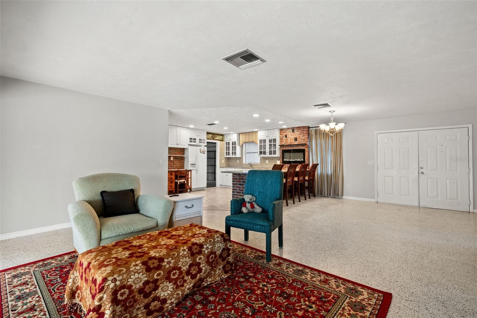 Single Family Residence at 6422 FAIRLAWN ST, SPRING HILL, photo 10 of 38