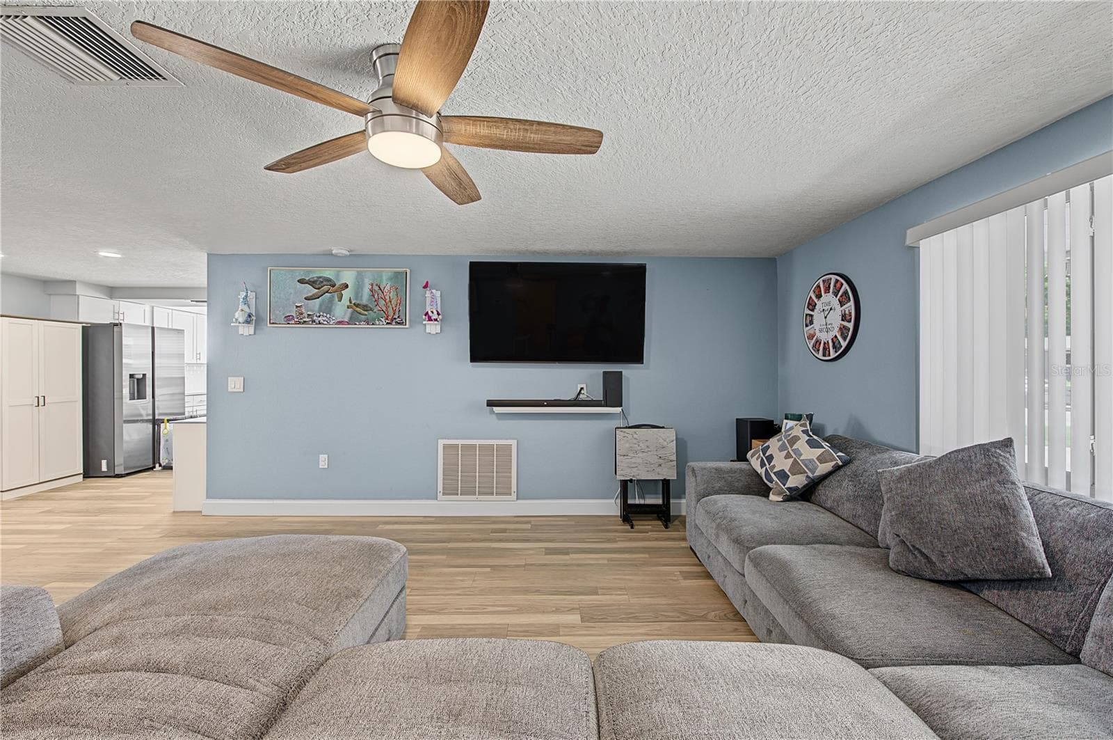 Single Family Residence at 10918 MANCHESTER RD, PORT RICHEY, photo 4 of 26
