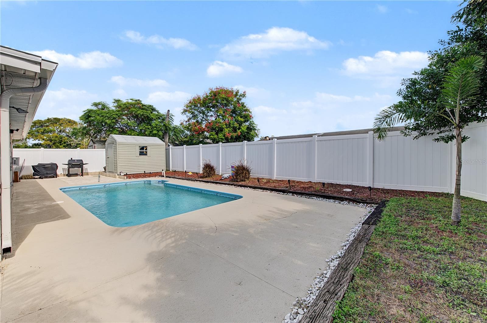 Single Family Residence at 10918 MANCHESTER RD, PORT RICHEY, photo 24 of 26