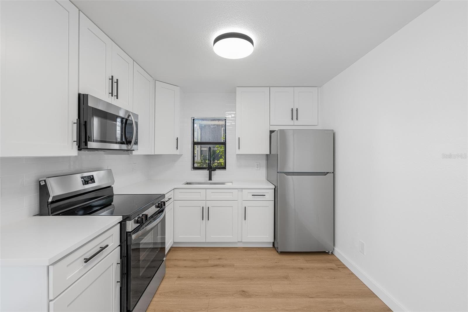 Single Family Residence at 4527 13TH AVE S, ST PETERSBURG, photo 11 of 42