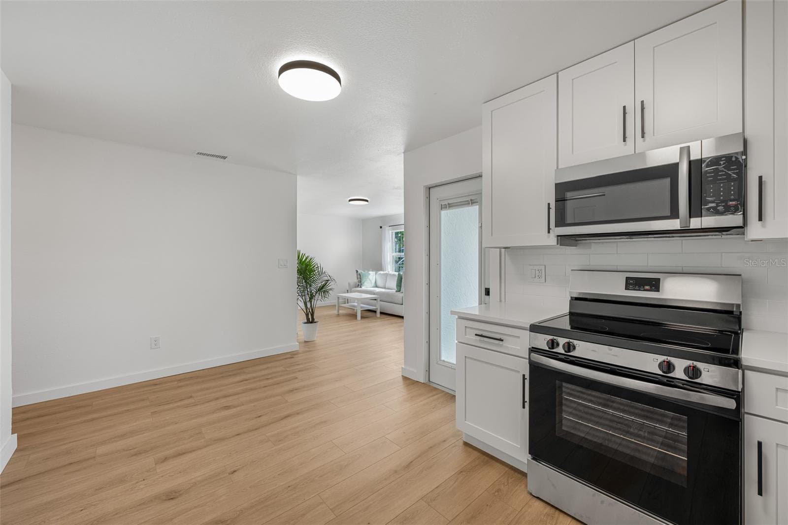 Single Family Residence at 4527 13TH AVE S, ST PETERSBURG, photo 14 of 42