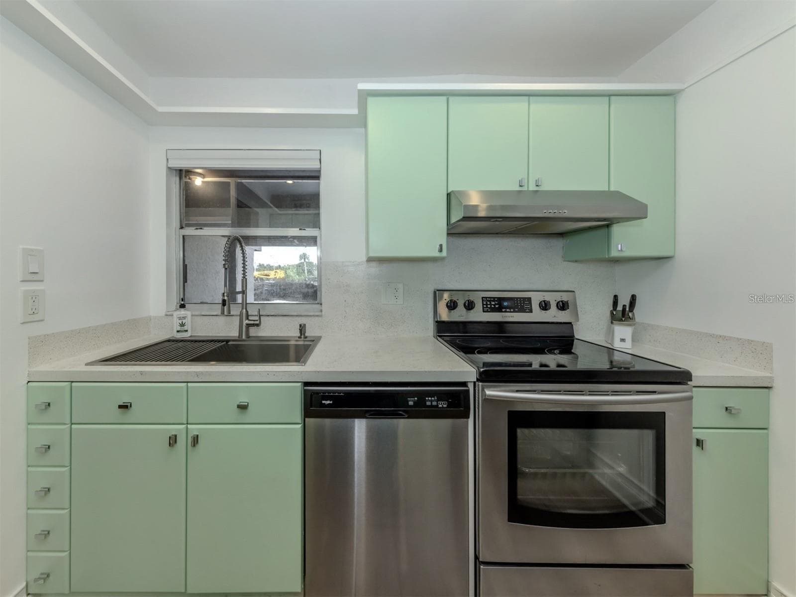 Condominium at 3208 RAMBLEWOOD DR N, SARASOTA, photo 14 of 66