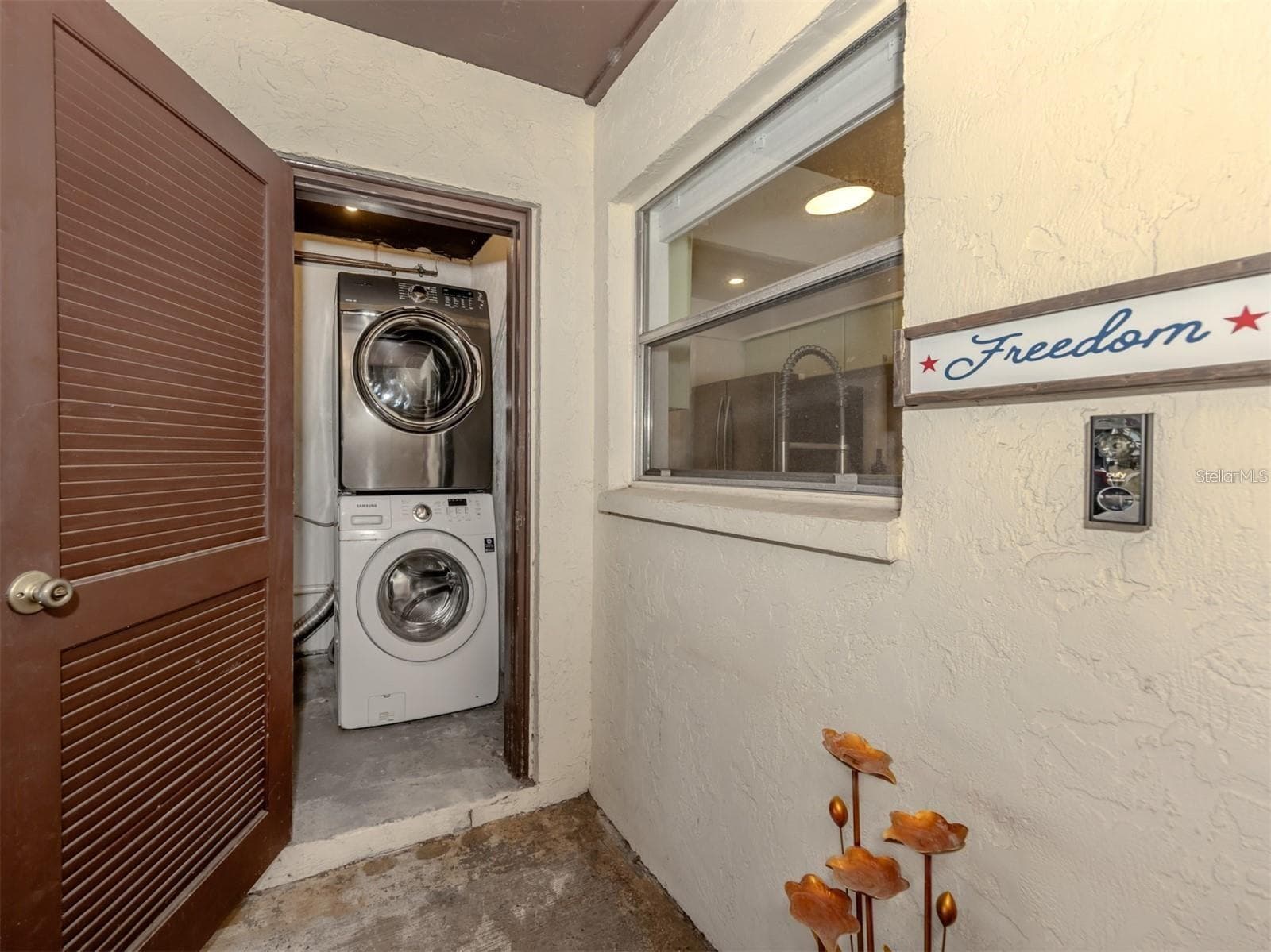 Condominium at 3208 RAMBLEWOOD DR N, SARASOTA, photo 26 of 66
