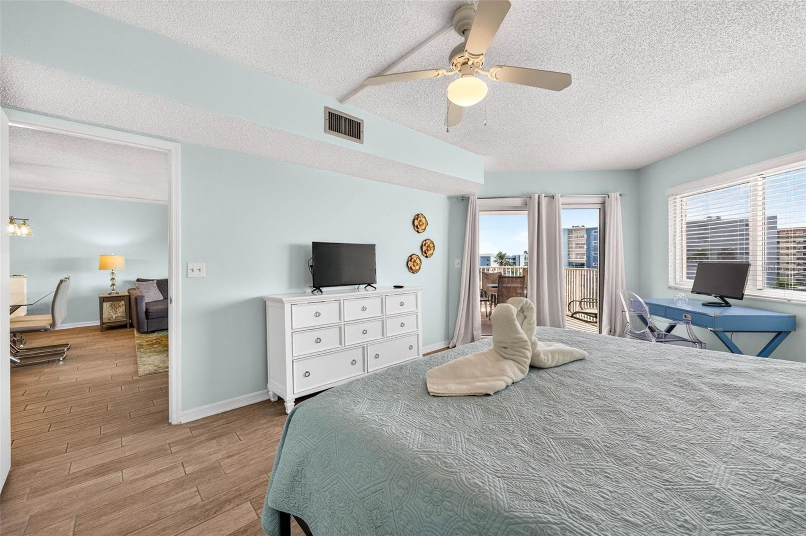 Condominium at 18400 GULF BLVD #1403, INDIAN SHORES, photo 32 of 60