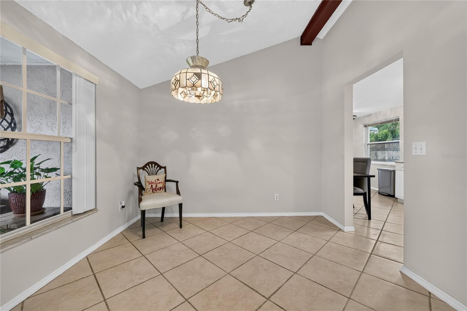 Single Family Residence at 10110 MOORES MILL CT, TAMPA, photo 7 of 31