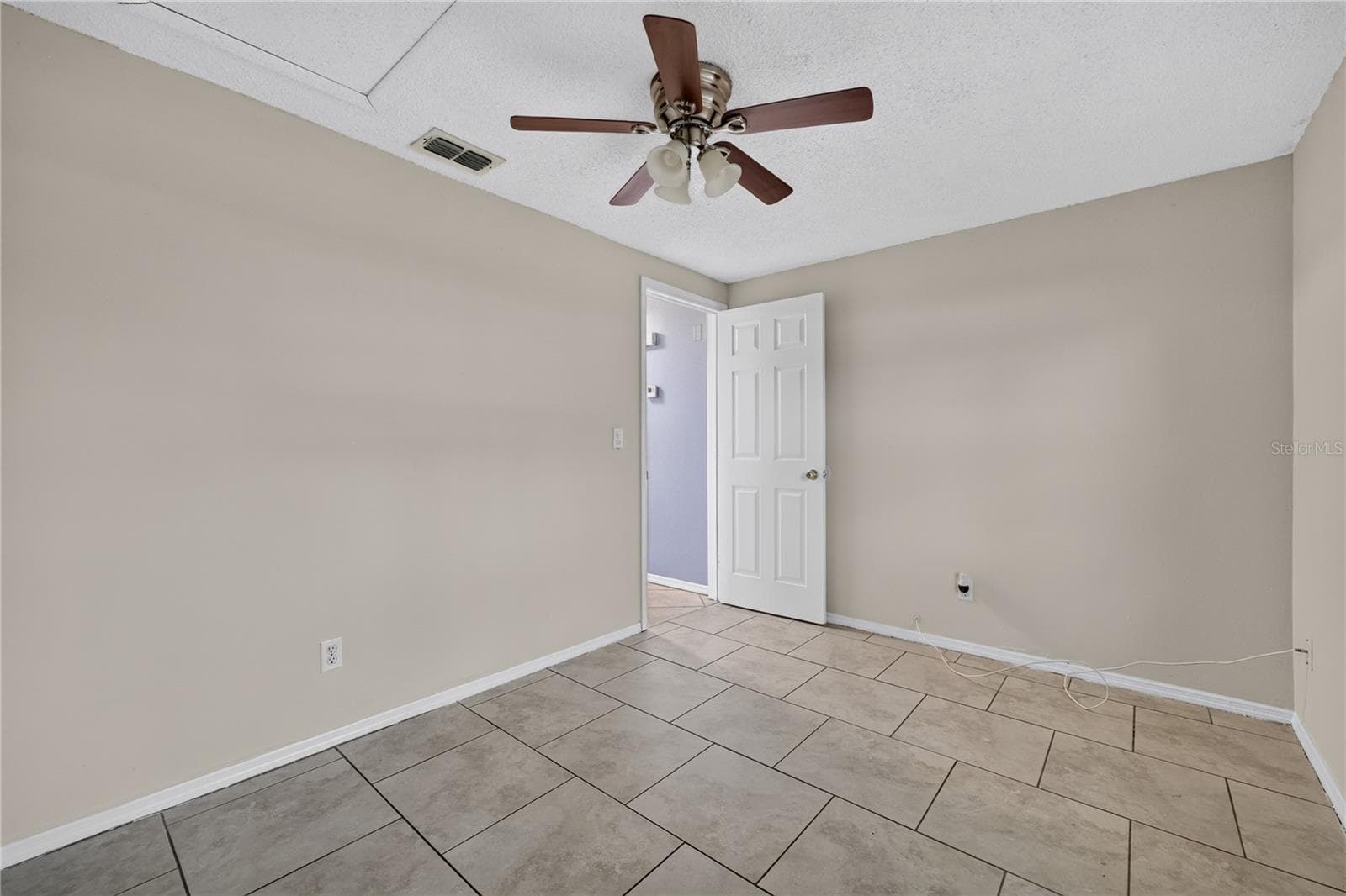 Single Family Residence at 10110 MOORES MILL CT, TAMPA, photo 23 of 31