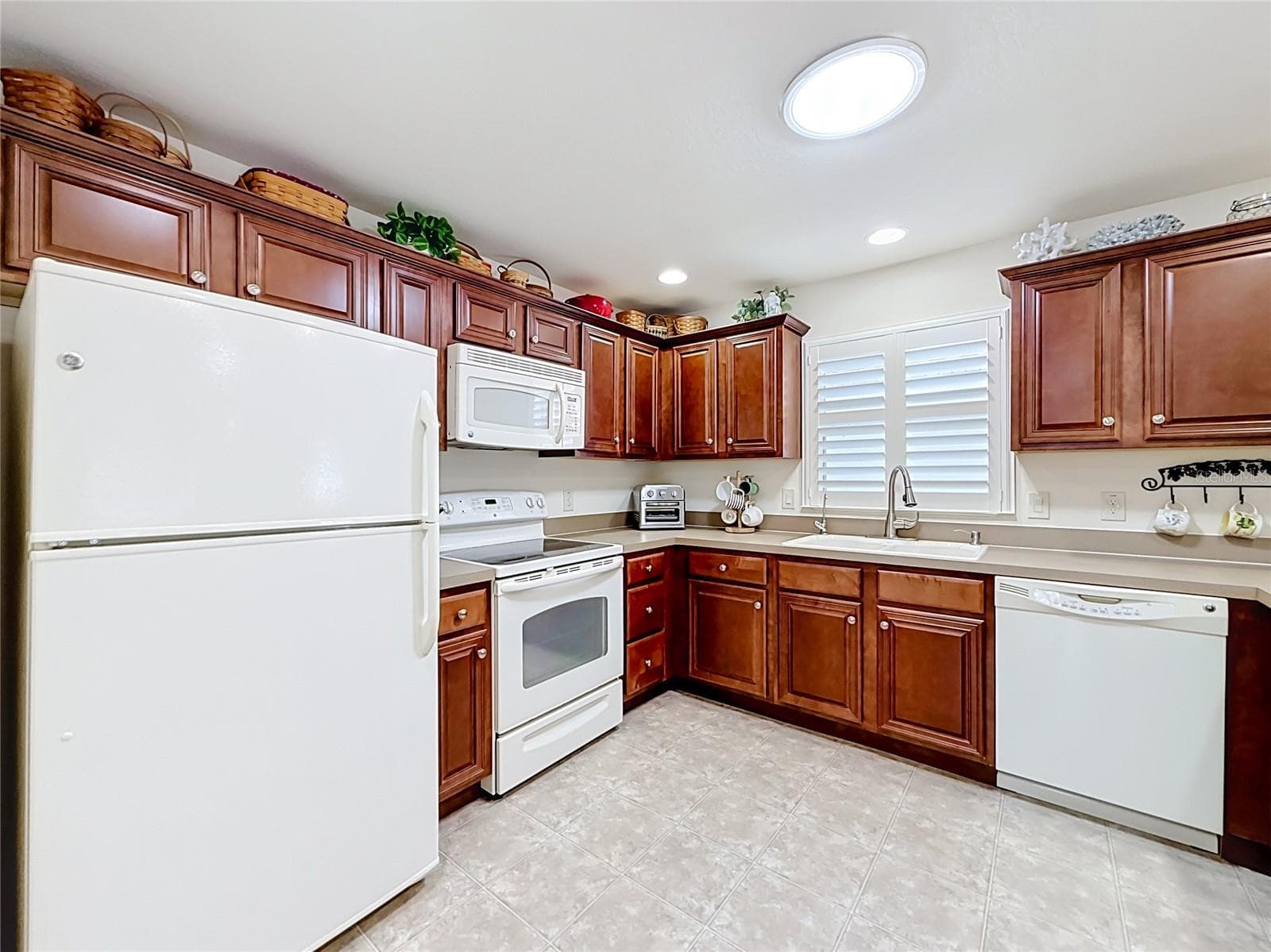 Villa at 2001 ALTAMONTE WAY, THE VILLAGES, photo 5 of 37