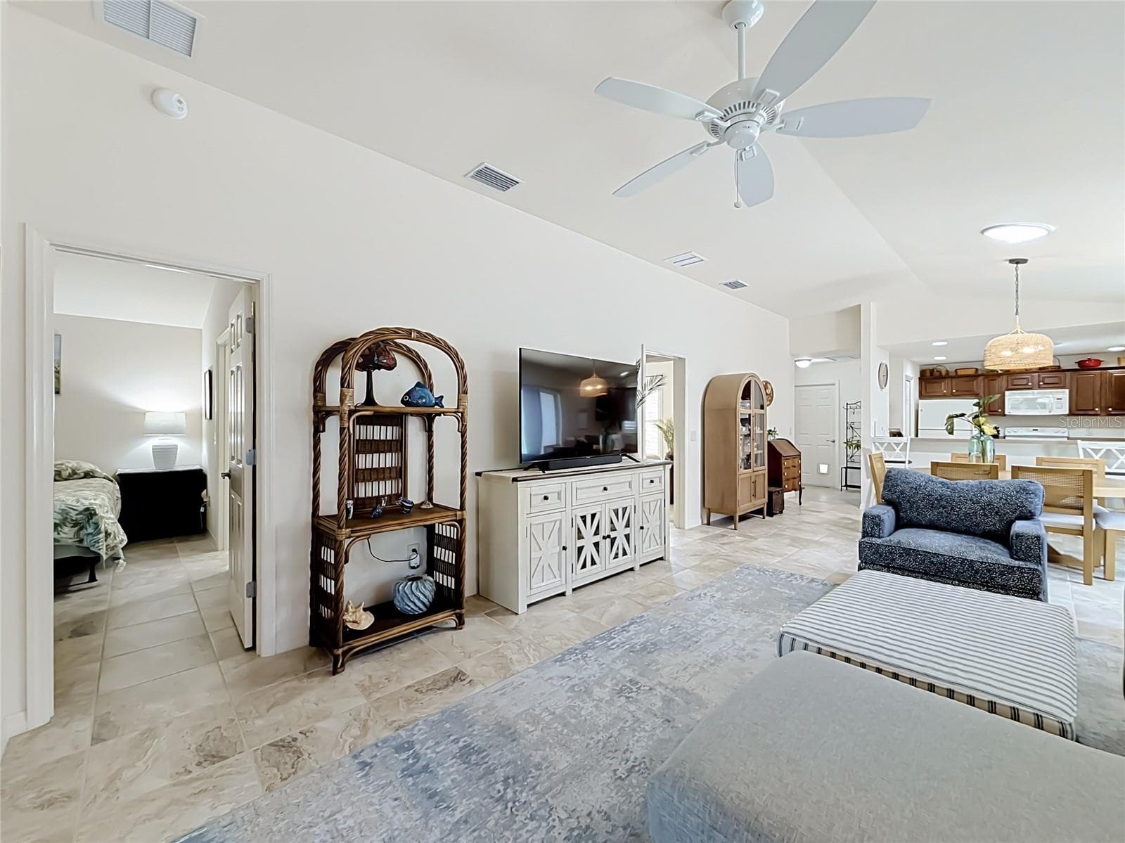 Villa at 2001 ALTAMONTE WAY, THE VILLAGES, photo 14 of 37