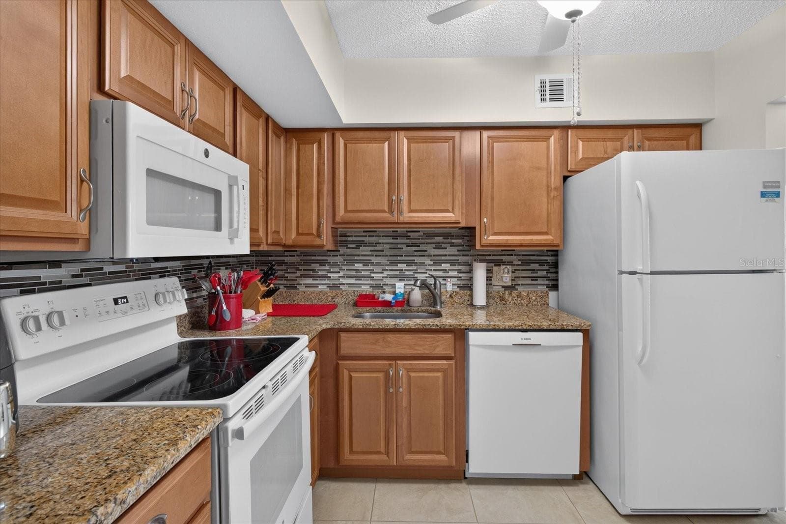 Condominium at 2435 SUMATRAN WAY #9, CLEARWATER, photo 6 of 16