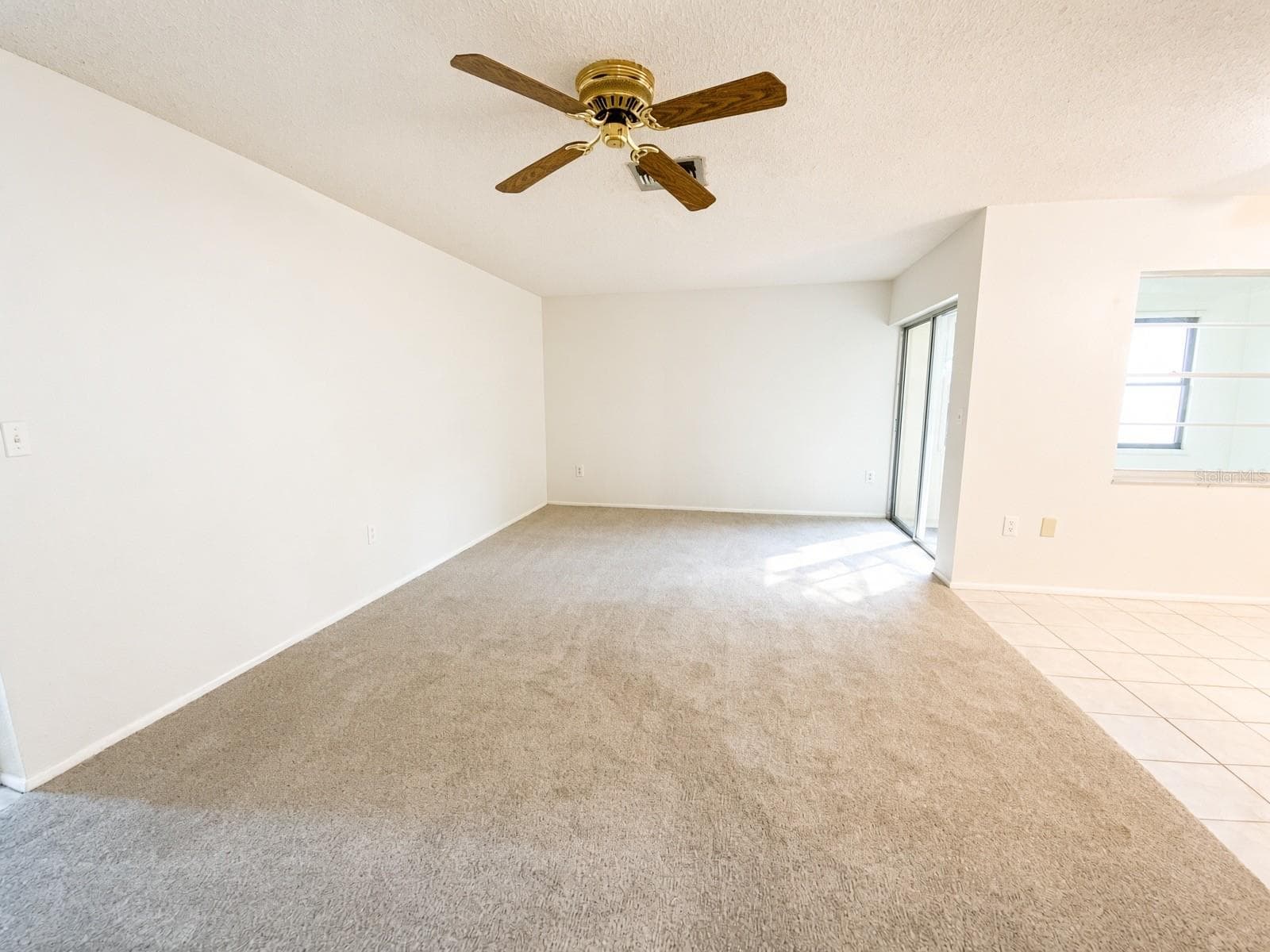 Living Room - 12622 TIMBERWOOD CT, HUDSON