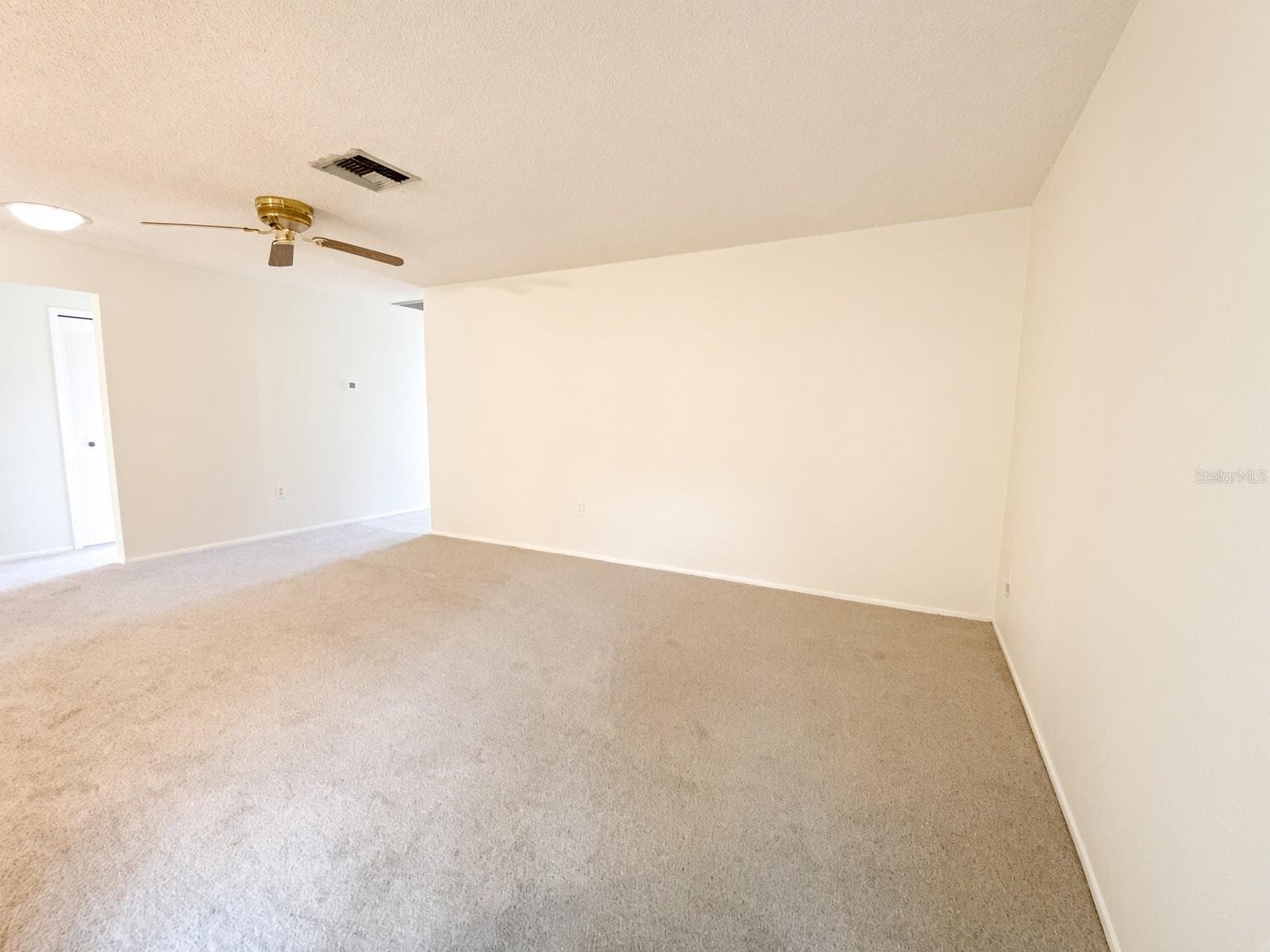 Living Room - 12622 TIMBERWOOD CT, HUDSON