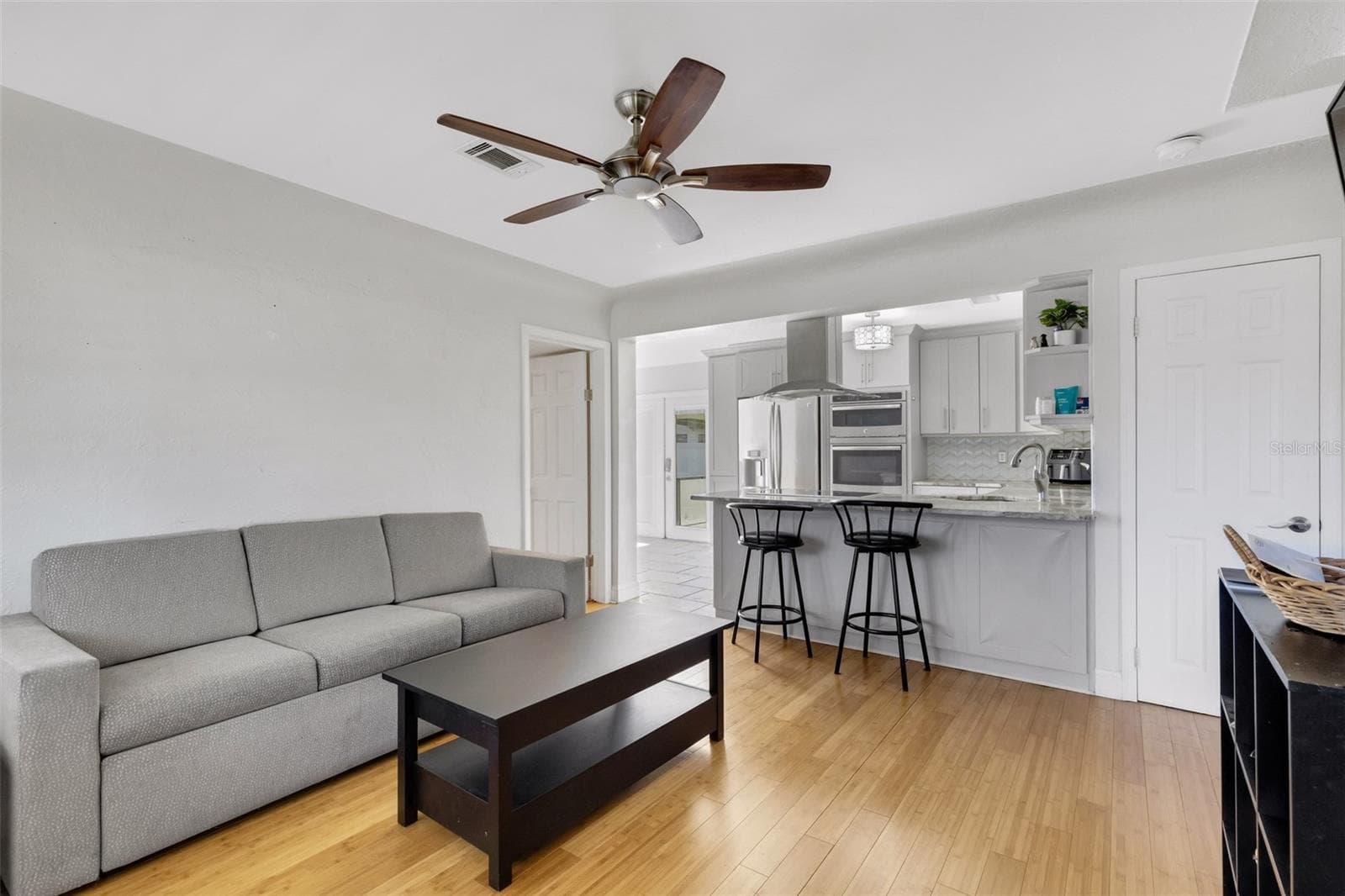 Single Family Residence at 3012 YALE ST N, ST PETERSBURG, photo 16 of 41