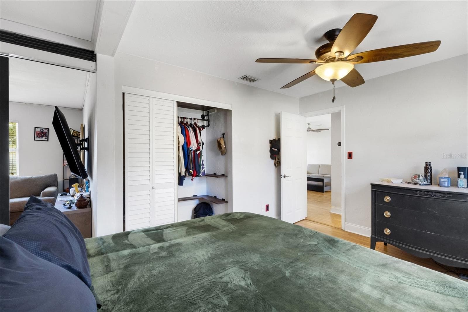 Single Family Residence at 3012 YALE ST N, ST PETERSBURG, photo 27 of 41