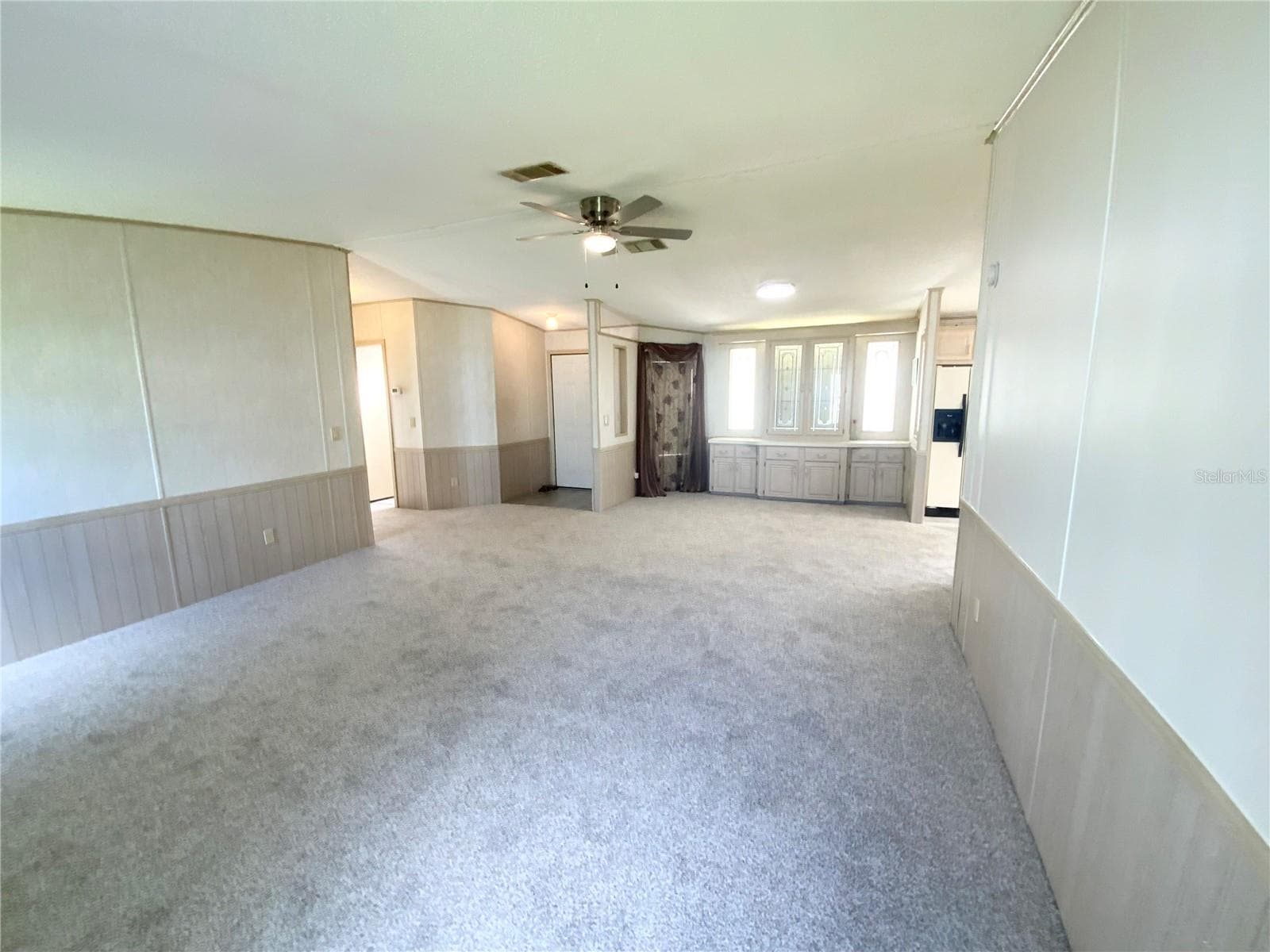 Manufactured Home at 5224 LIBERTY CT, WILDWOOD, photo 5 of 14