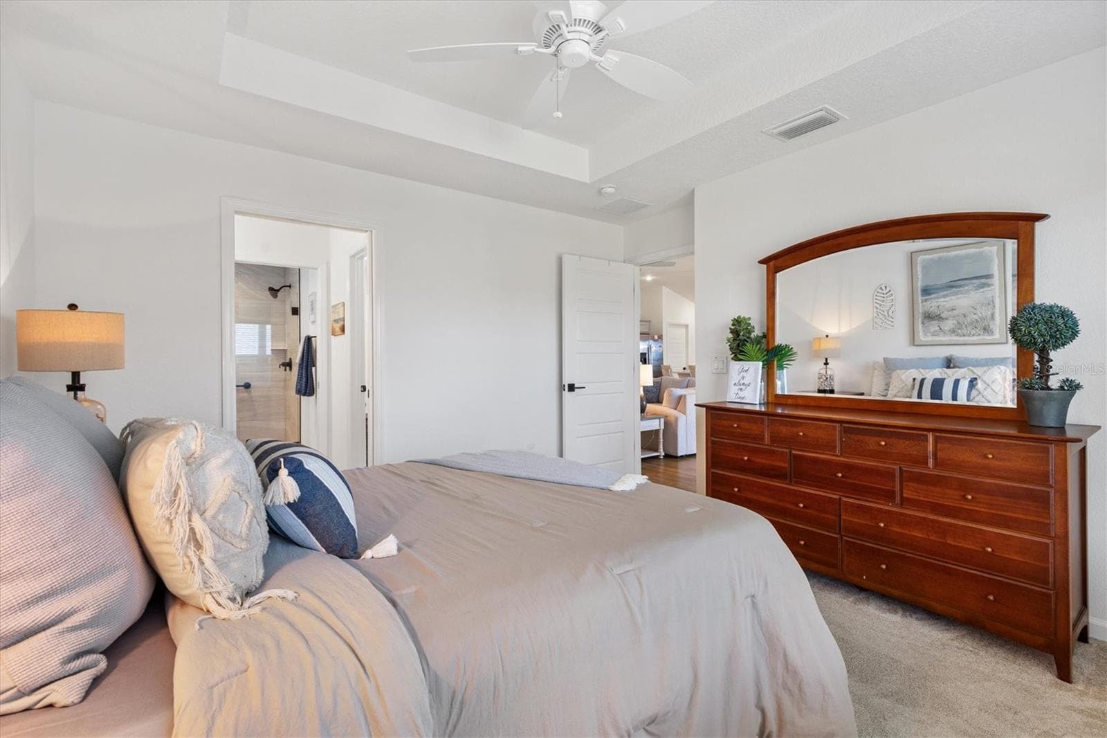 Single Family Residence at 1613 MCLUCAS LN, THE VILLAGES, photo 13 of 36
