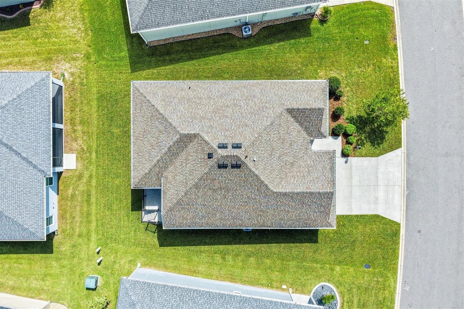 Single Family Residence at 1613 MCLUCAS LN, THE VILLAGES, photo 29 of 36