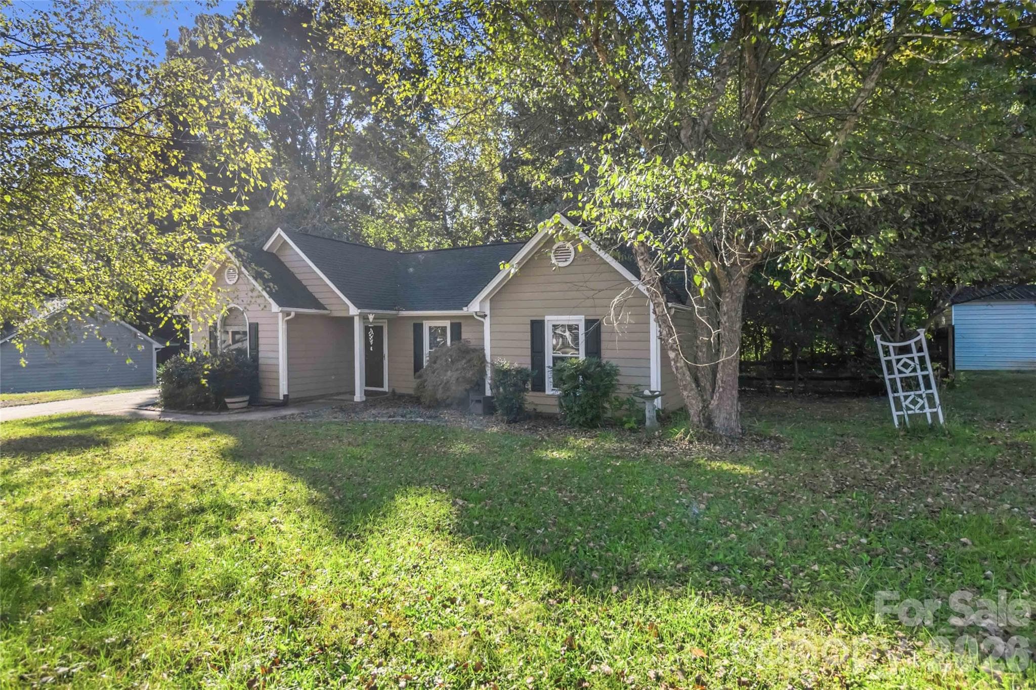 Single Family Residence at 128 Weeping Willow Way, Gastonia, photo 5 of 33