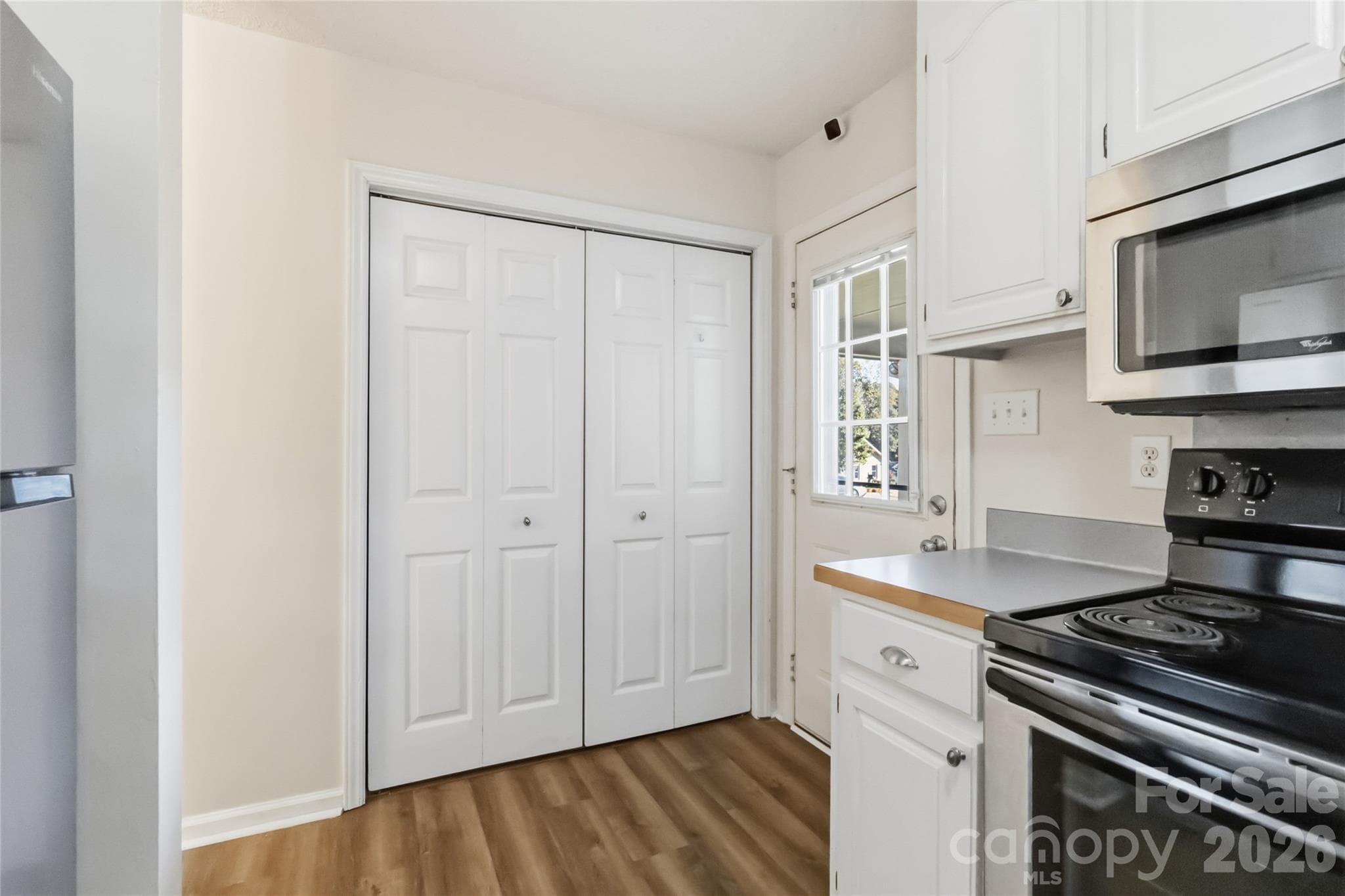 Single Family Residence at 128 Weeping Willow Way, Gastonia, photo 17 of 33
