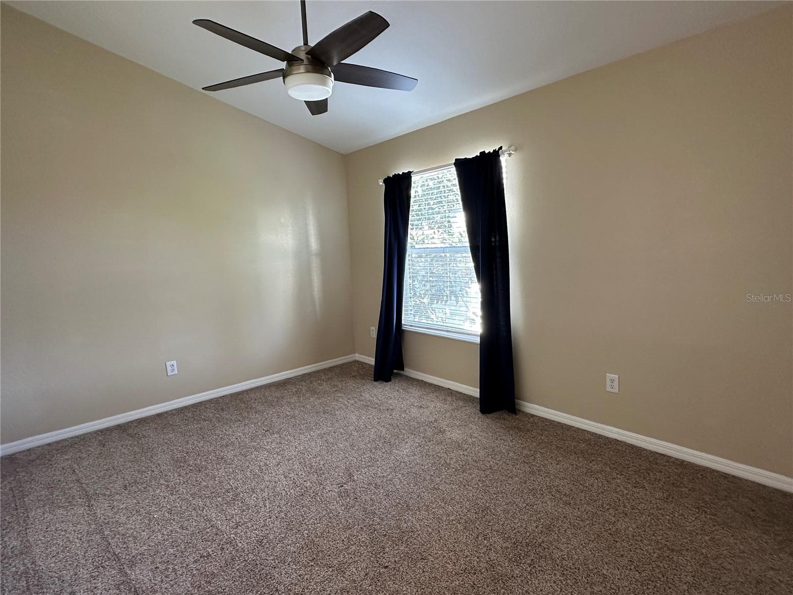 Townhouse at 12207 COUNTRY WHITE CIR, TAMPA, photo 17 of 37