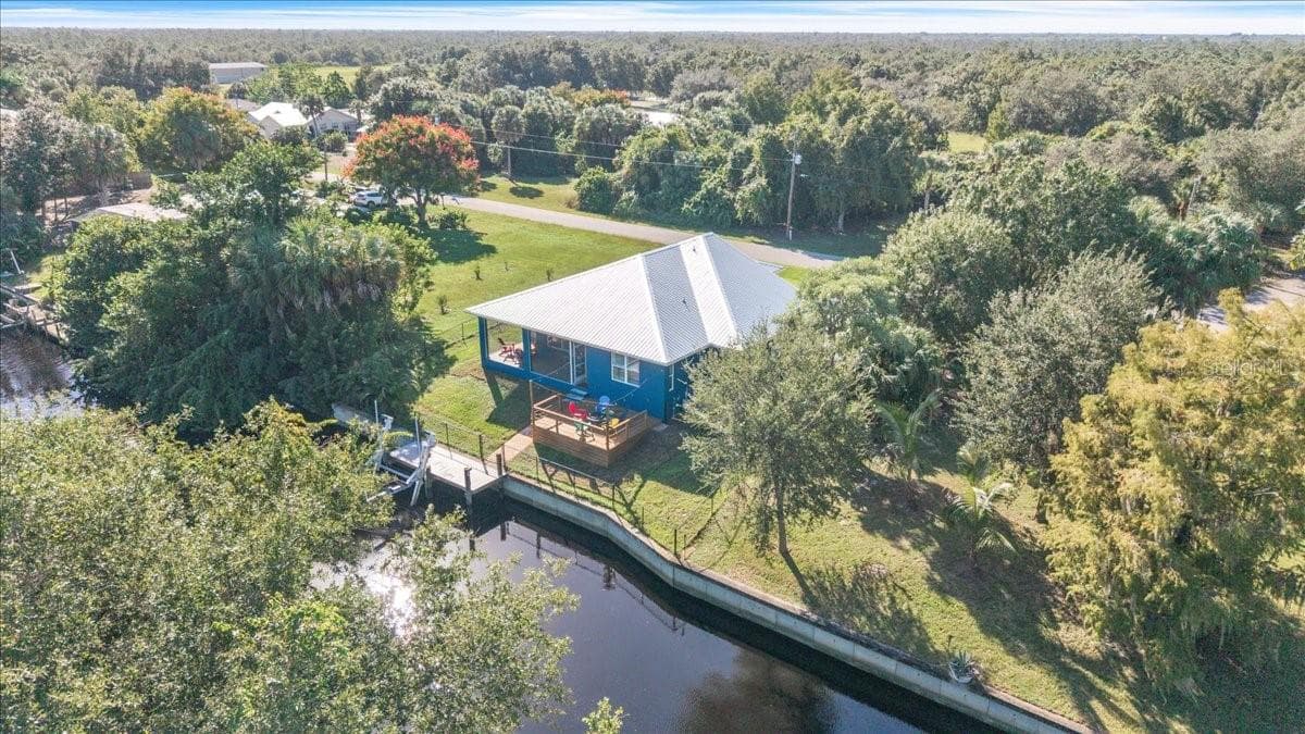 Single Family Residence at 28492 ROYAL PALM DR, PUNTA GORDA, photo 46 of 53