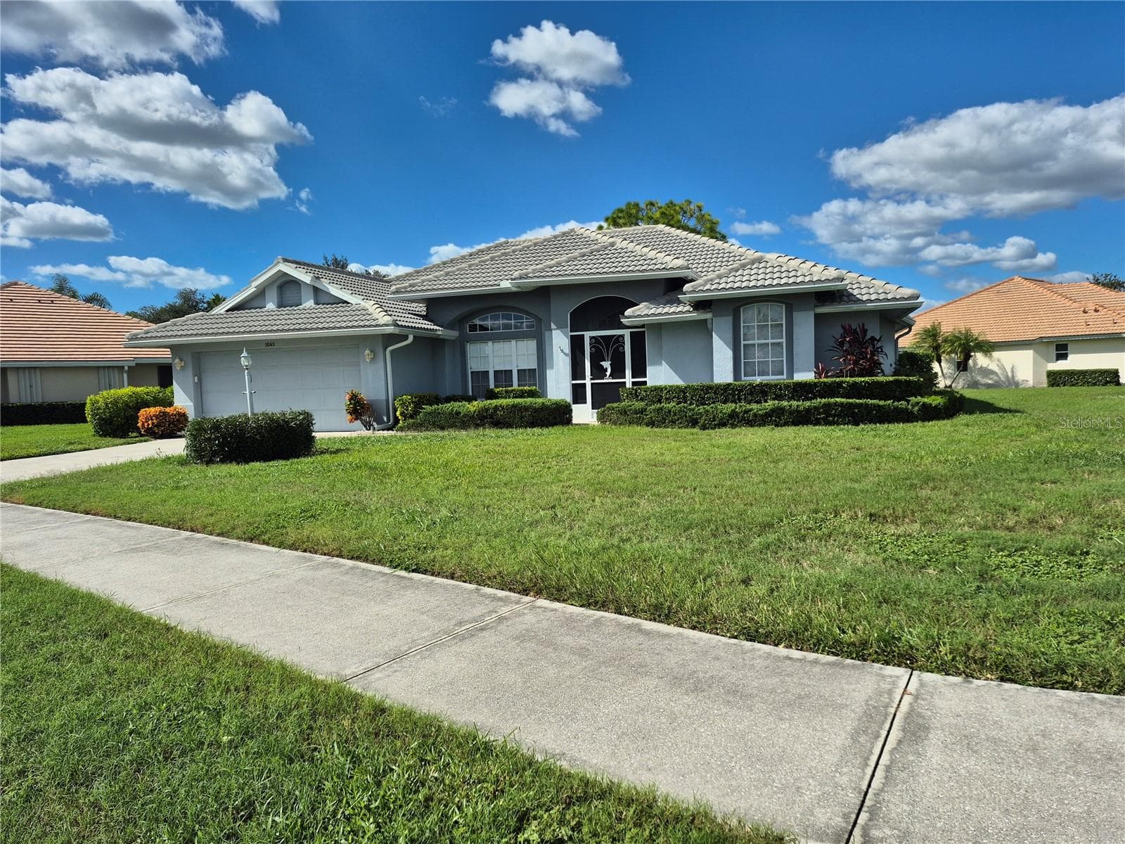 5065 WHITESTONE DR