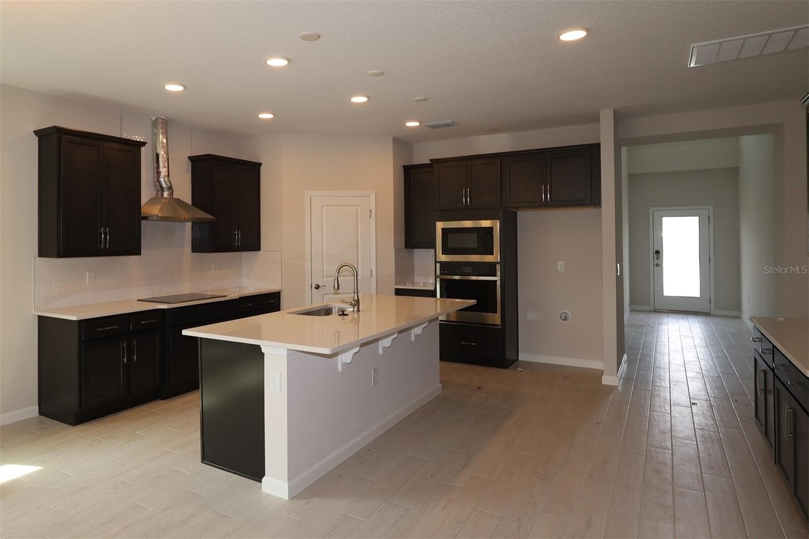 Single Family Residence at 6873 YELLOW WARBLER BND, ST CLOUD, photo 6 of 31
