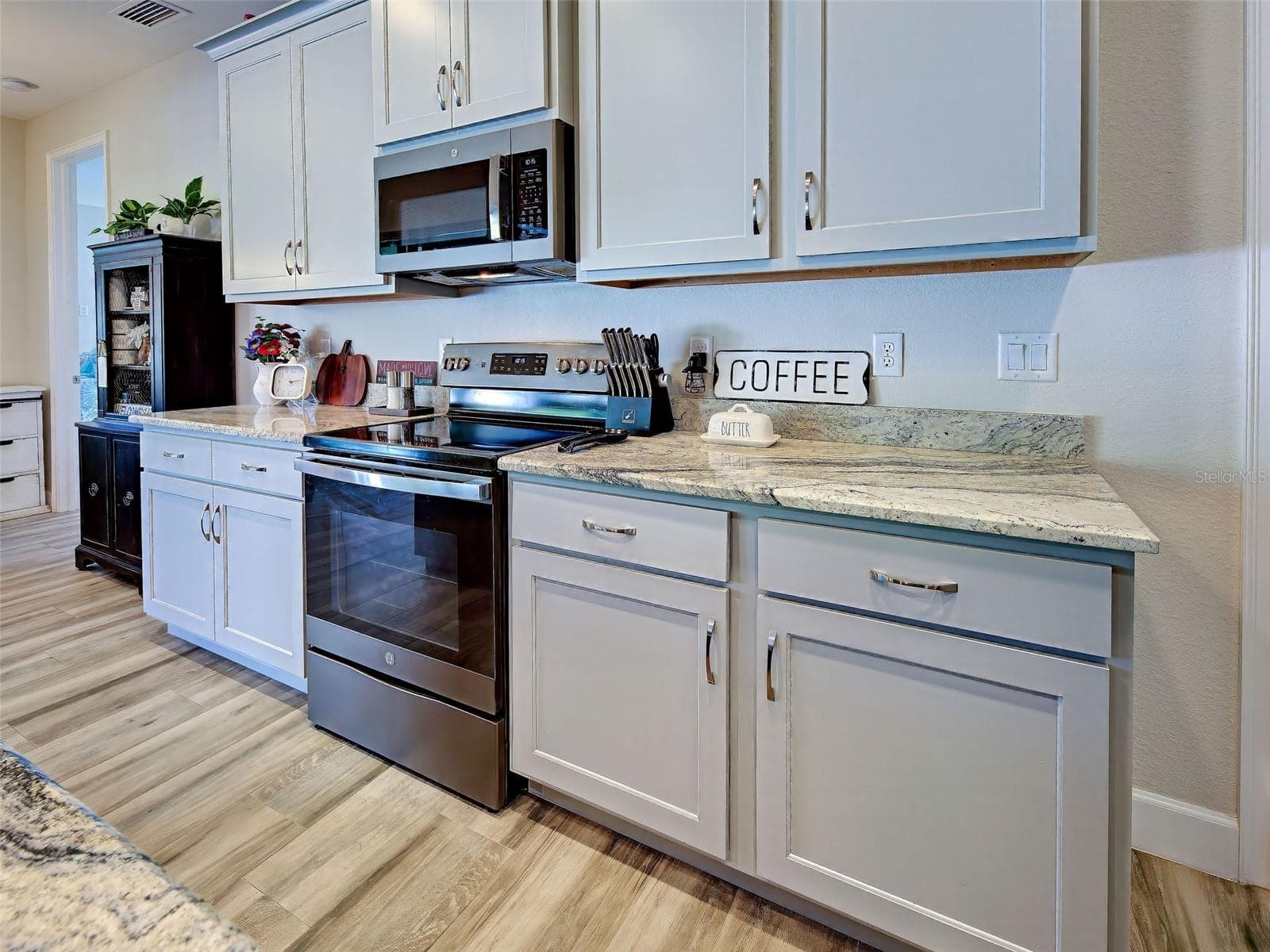 Single Family Residence at 14921 SAN DOMINGO BLVD, PORT CHARLOTTE, photo 18 of 47