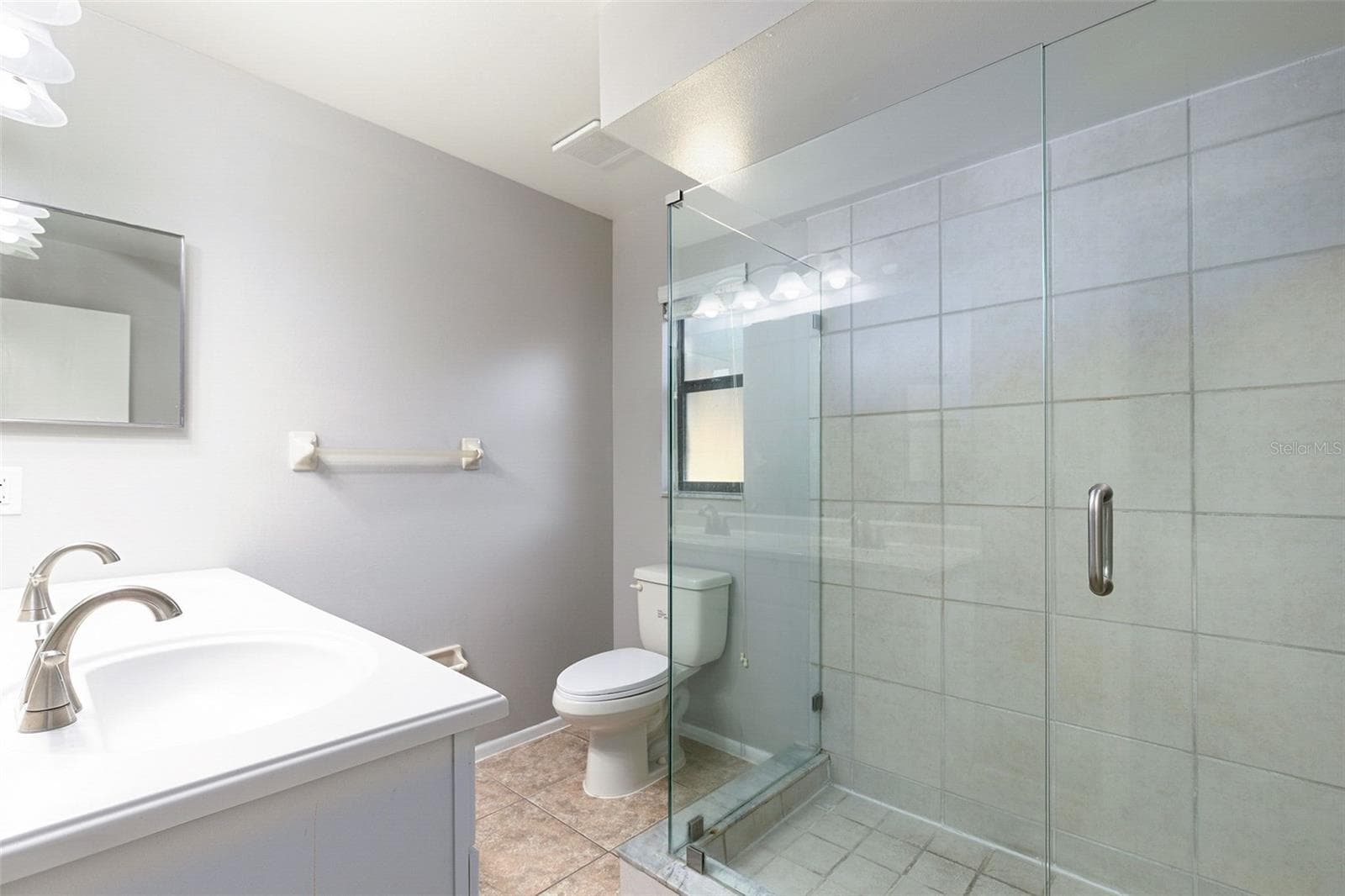 Primary Suite - Bathroom - 7716 LIGONIER CT, ORLANDO