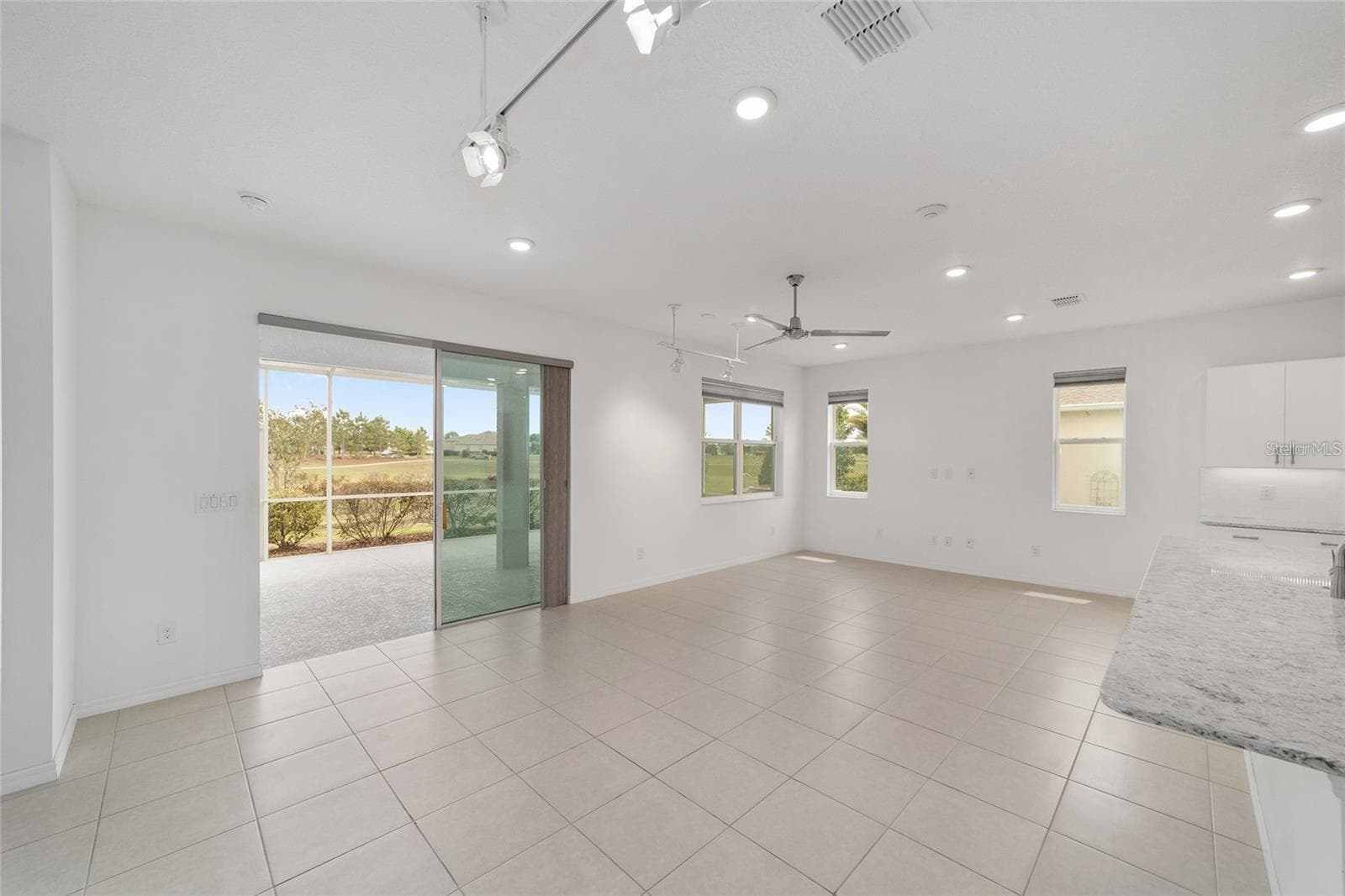 Great Room #1 - 9979 SW 88TH LOOP, OCALA