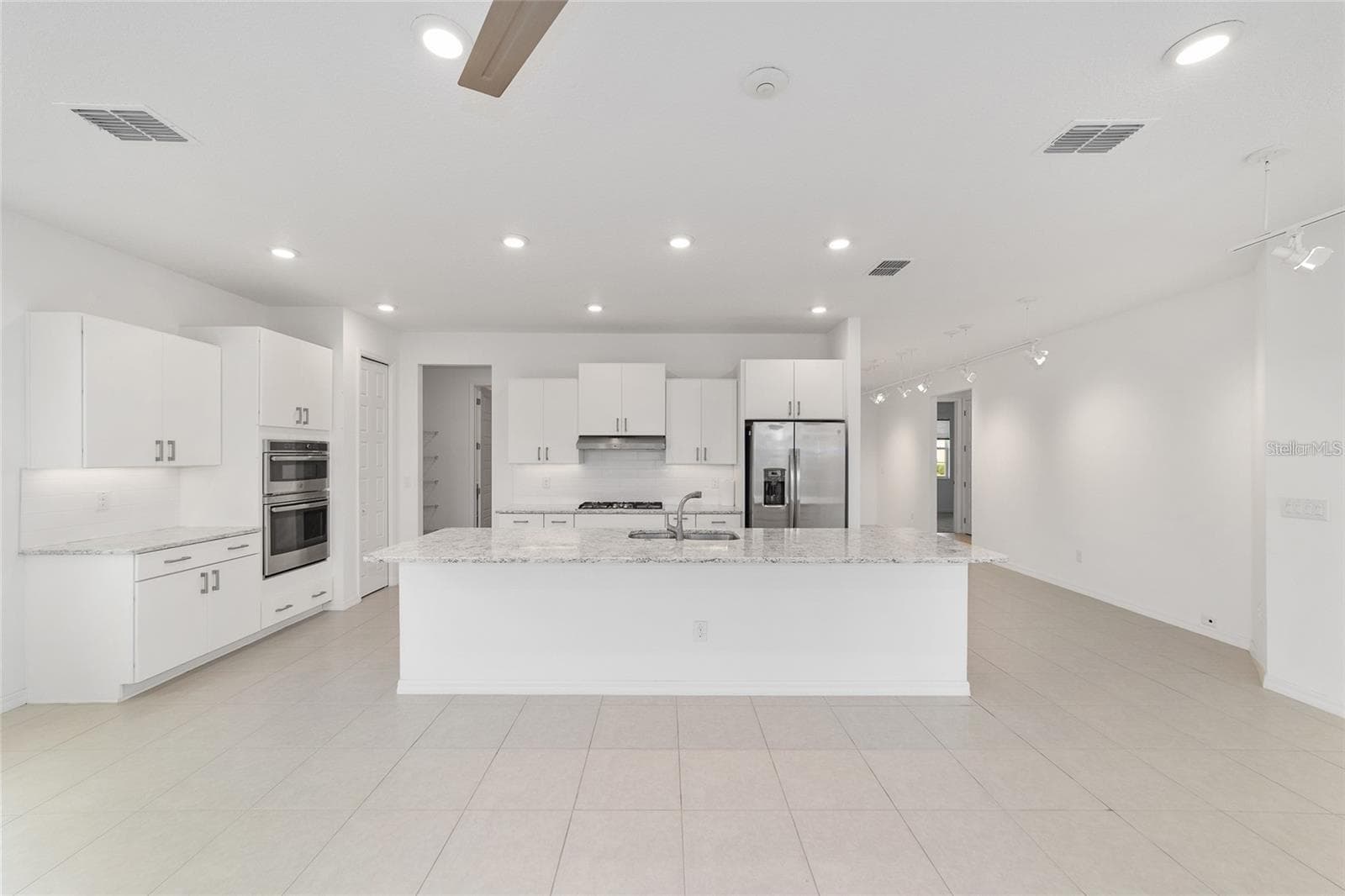 Kitchen #5 - 9979 SW 88TH LOOP, OCALA