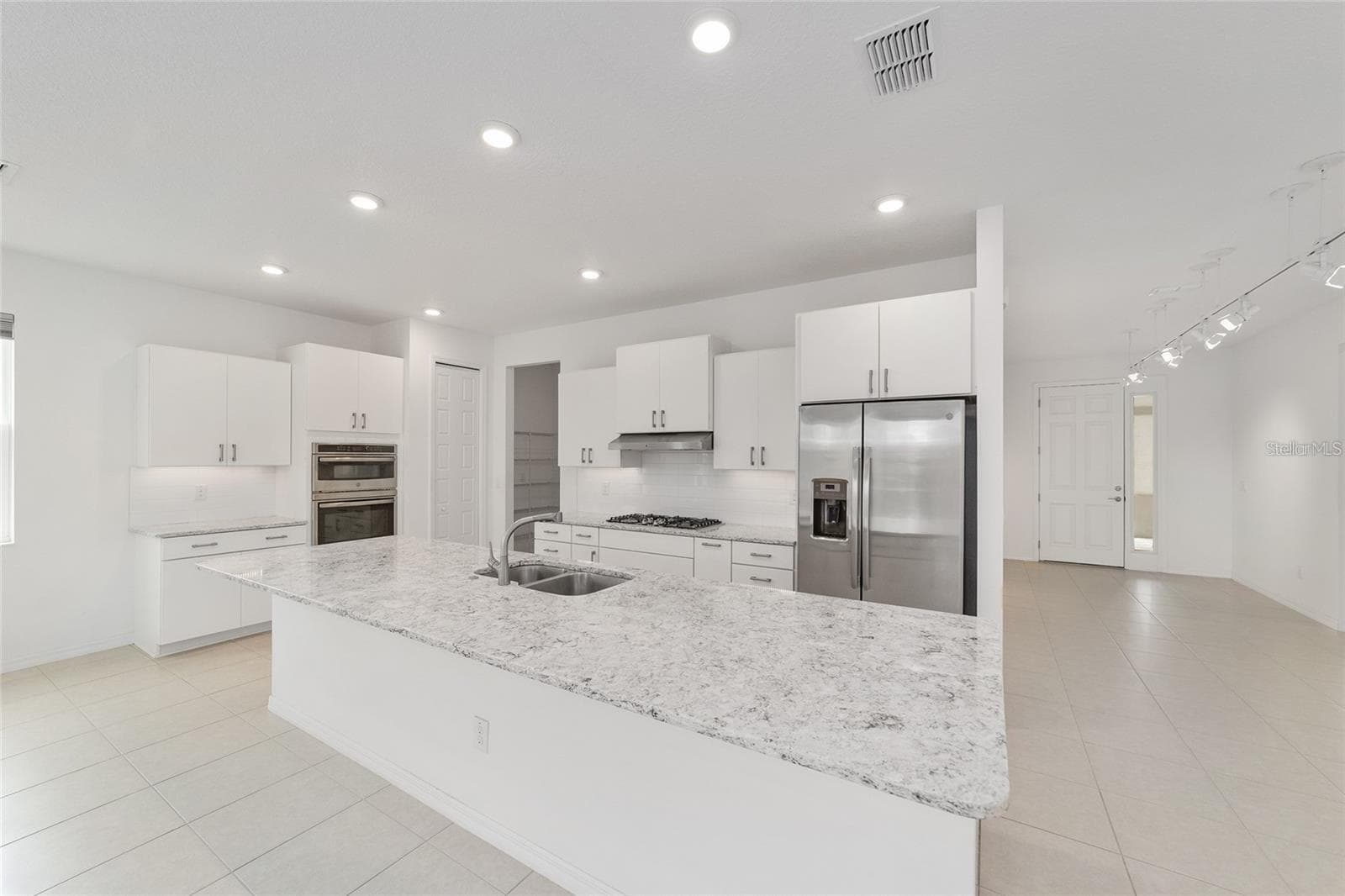Kitchen #6 - 9979 SW 88TH LOOP, OCALA