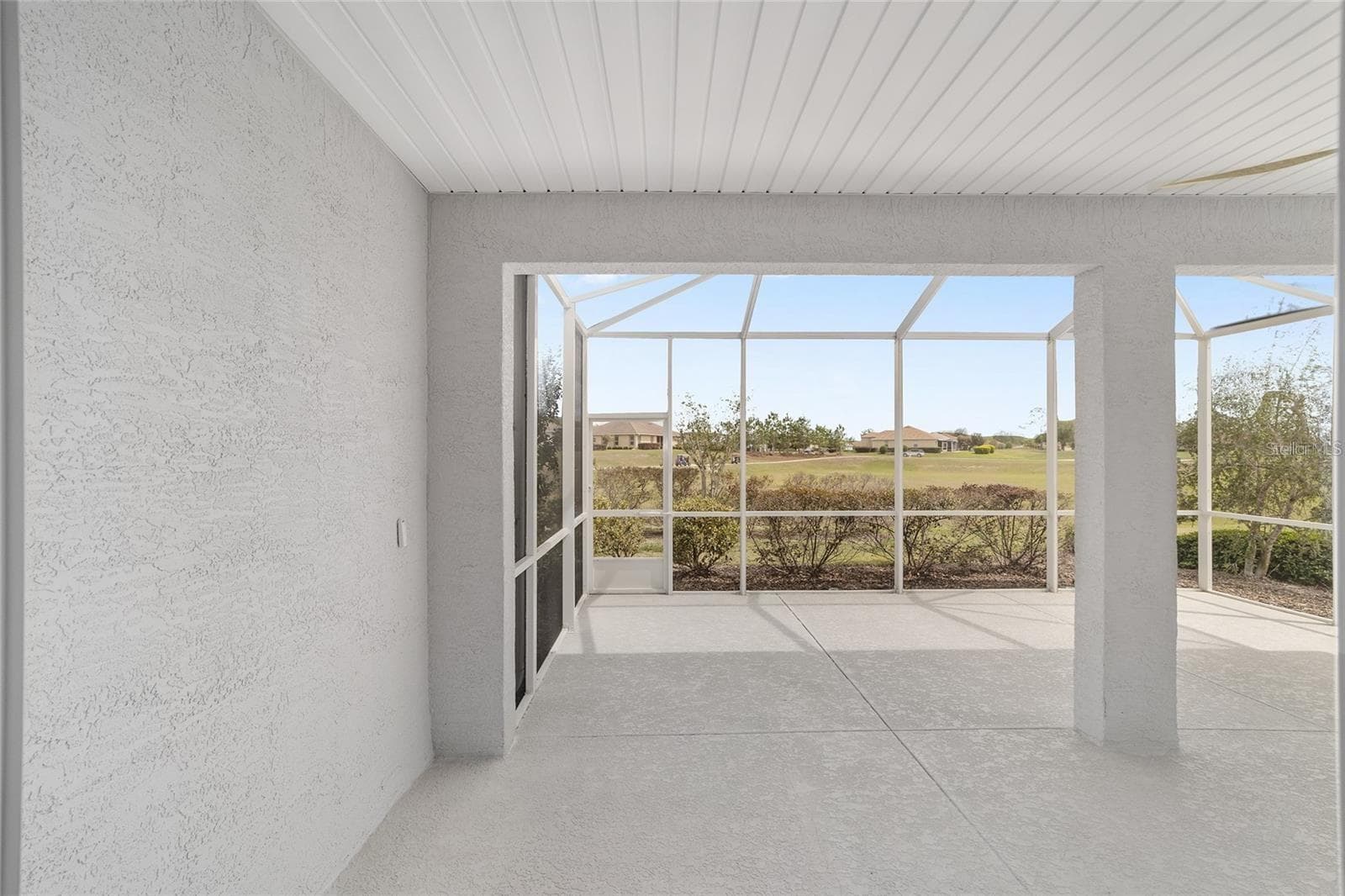 Caged Lanai #1 - 9979 SW 88TH LOOP, OCALA
