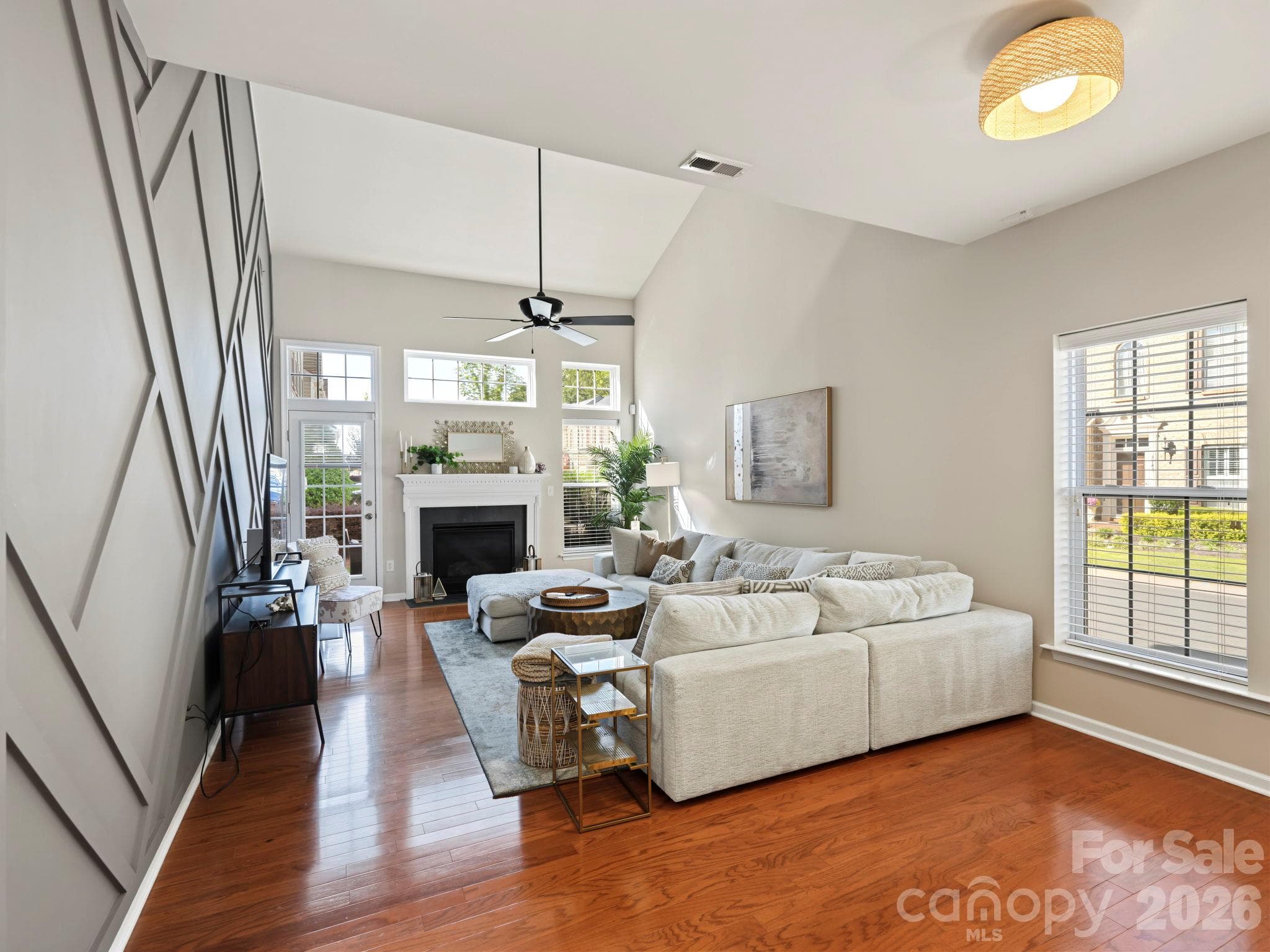 Townhouse at 5904 Union Pacific Avenue, Charlotte, photo 2 of 40