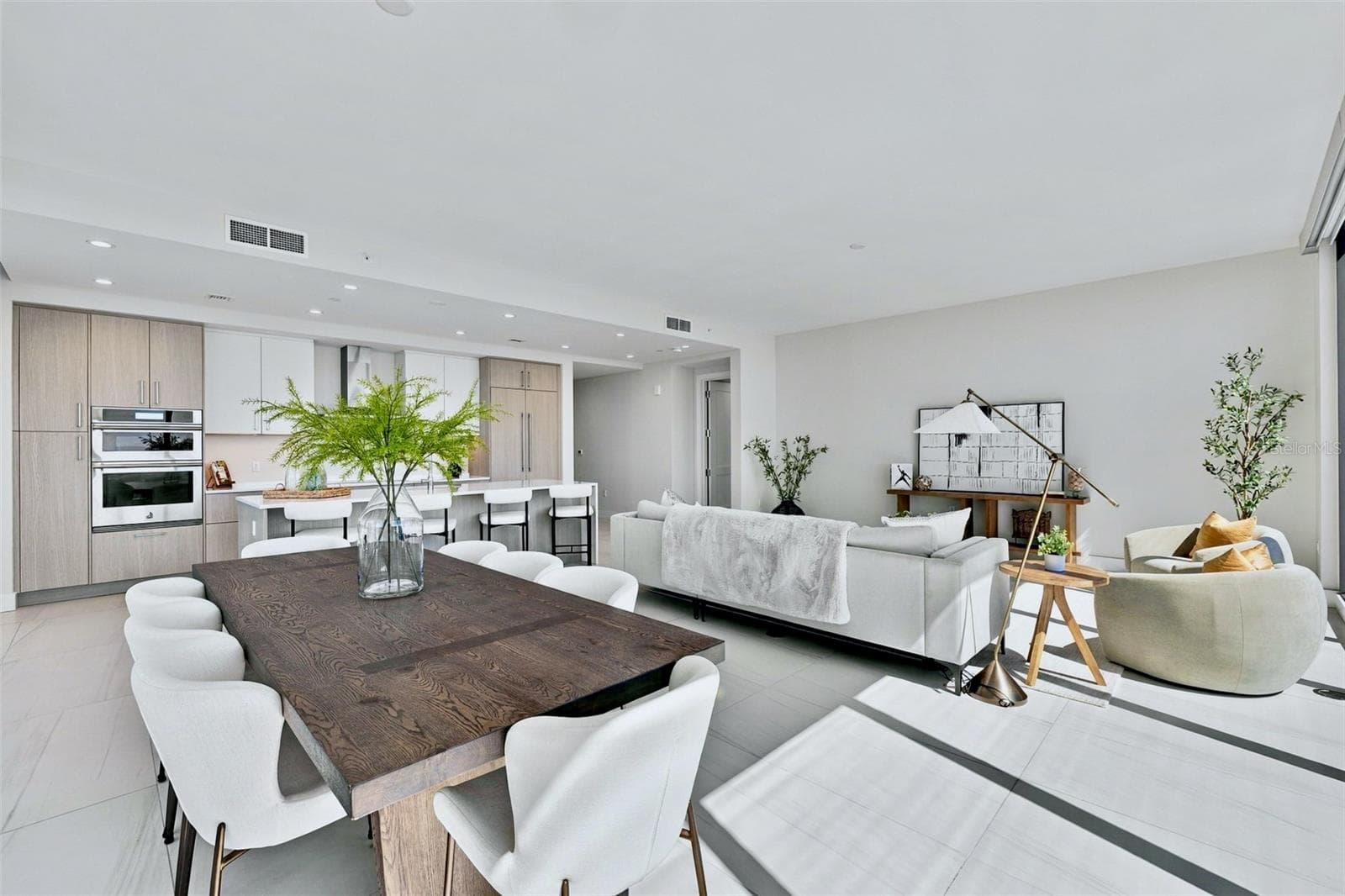 Condominium at 275 1ST AVE S #3606, ST PETERSBURG, photo 4 of 47