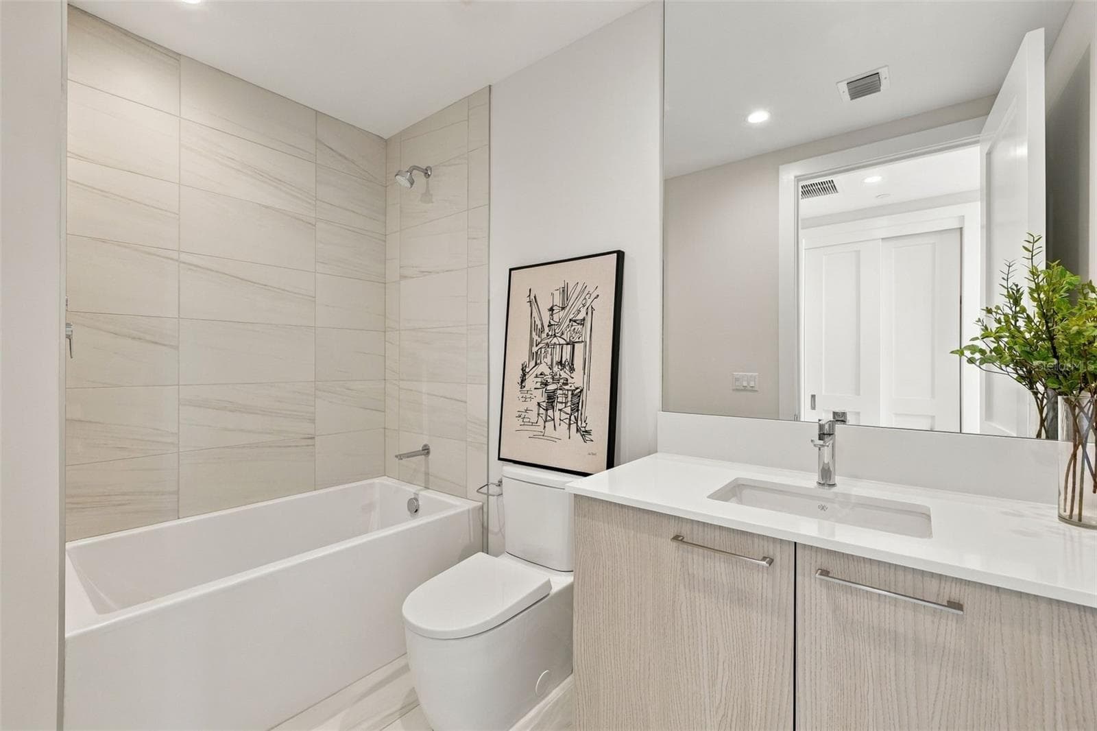 Bathroom 2 - 275 1ST AVE S #3606, ST PETERSBURG